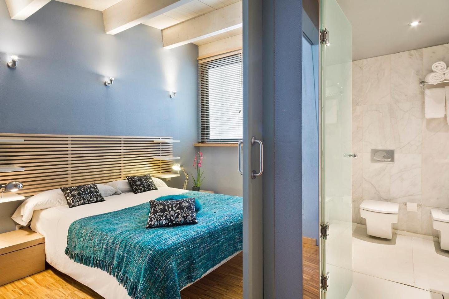 Apartment - Sarria Near Center *