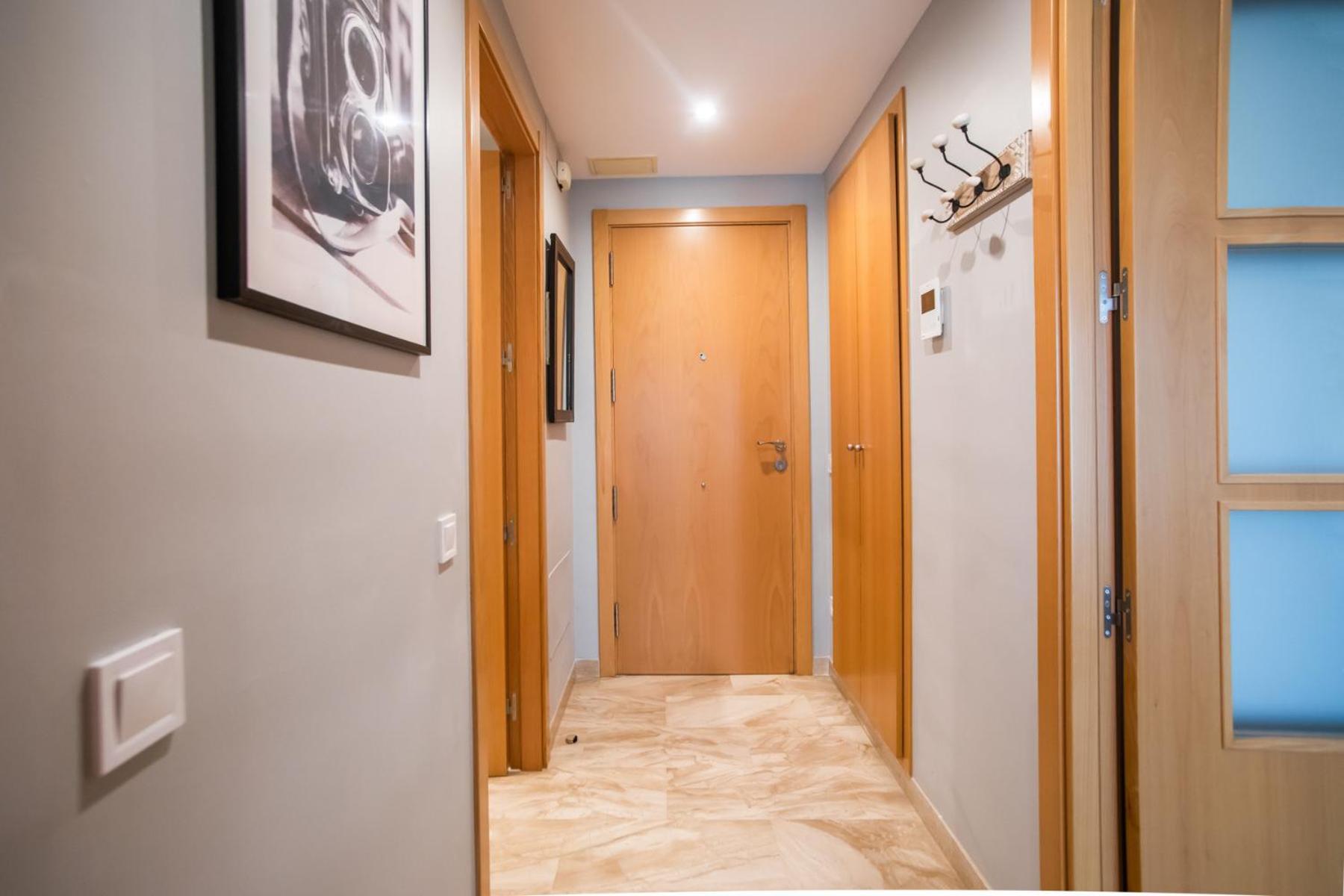 13mal1077- Magnific 2br Flat *