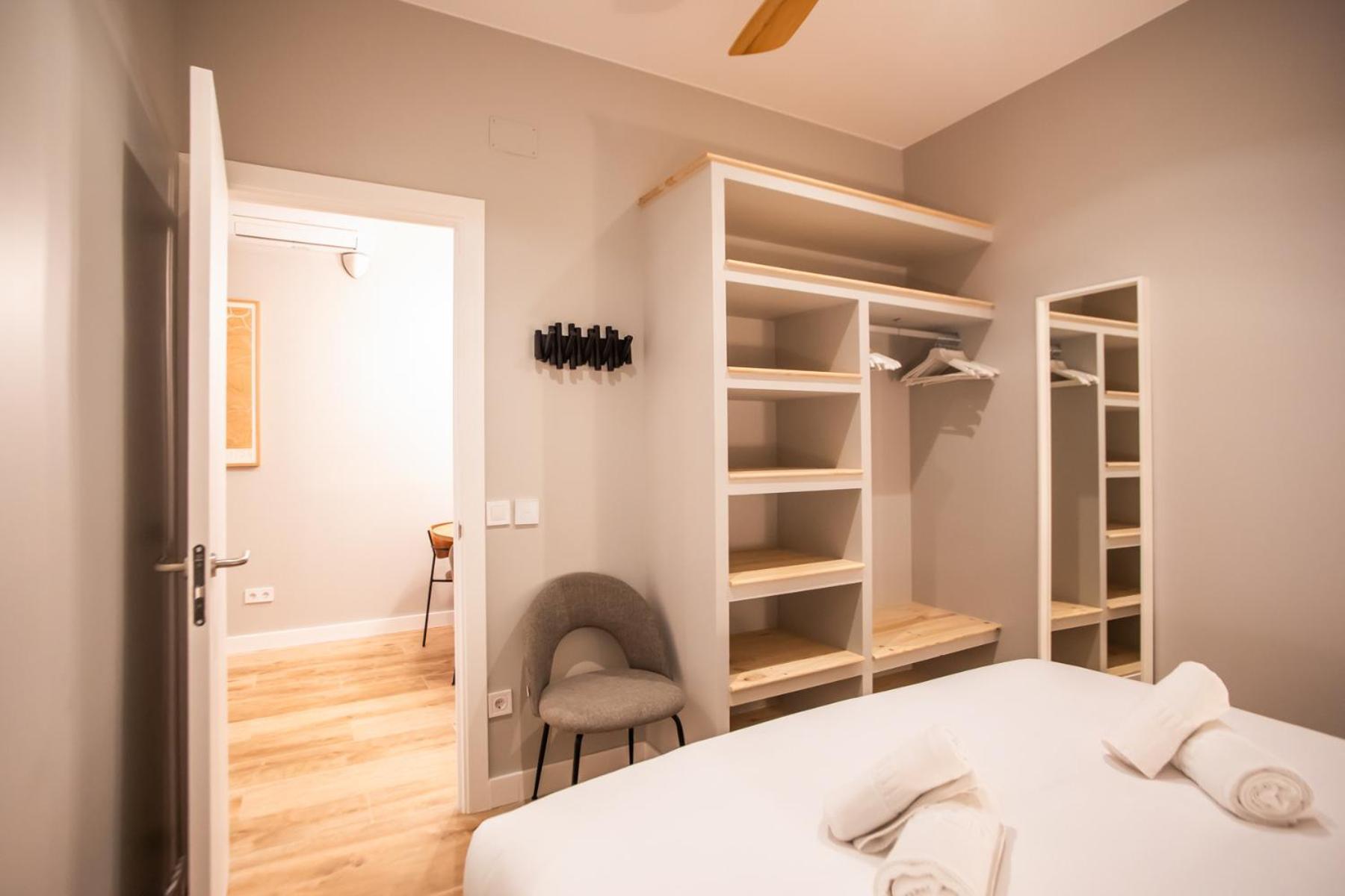 P3mal1076- Beautiful 2br Newly Refurbished * Barcelone