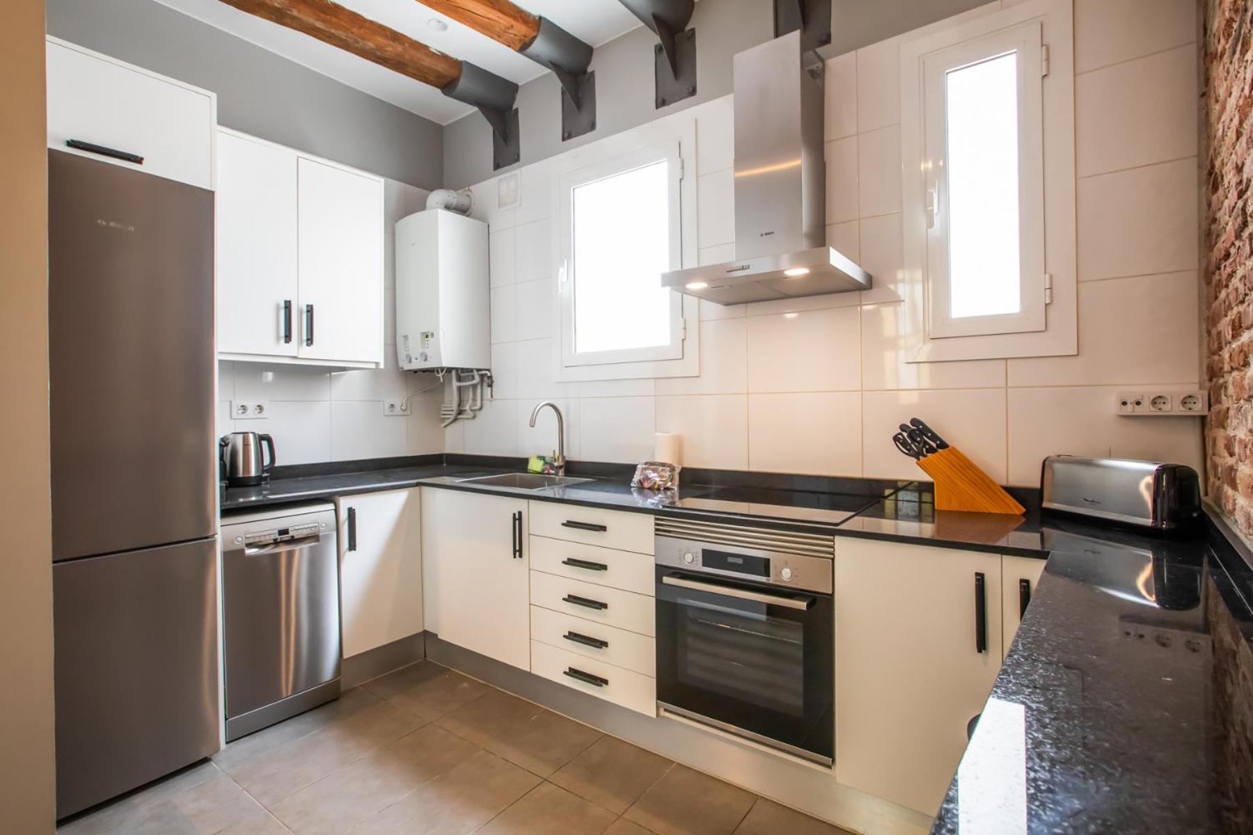 43mal1000-nice&bright 2br Flat Next To Sagrada Familia *