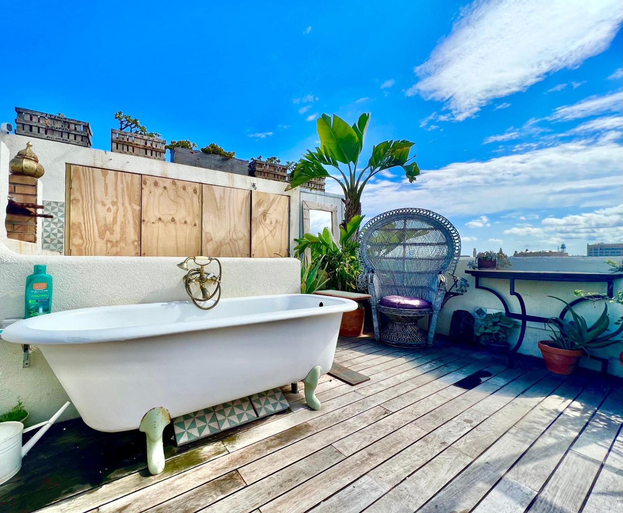Outdoor Bathtub! 360 Rooftop With Chill Out And Amazing Views! * Barcelone