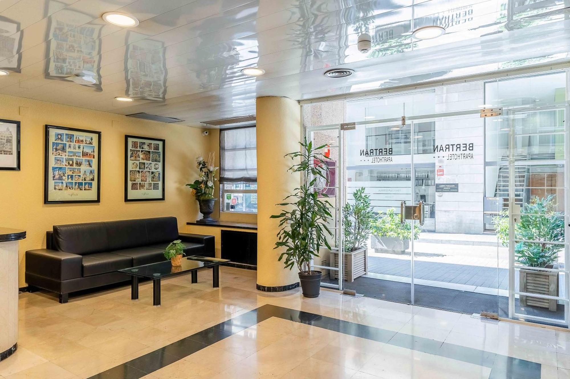 Bertran Aparthotel 3*