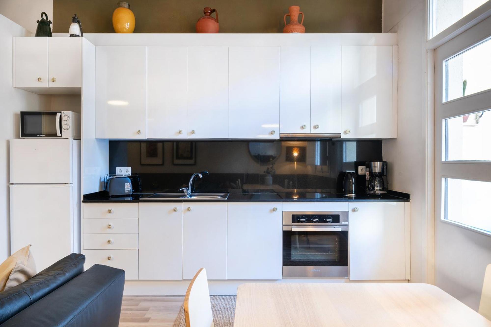 Oasis With A Sunny Terrace In The Heart Of Gracia *