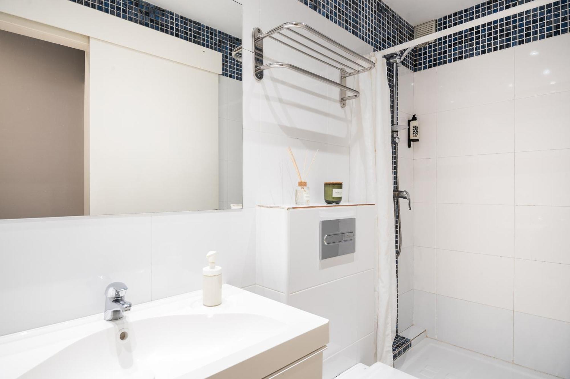 Oasis With A Sunny Terrace In The Heart Of Gracia Appartement
