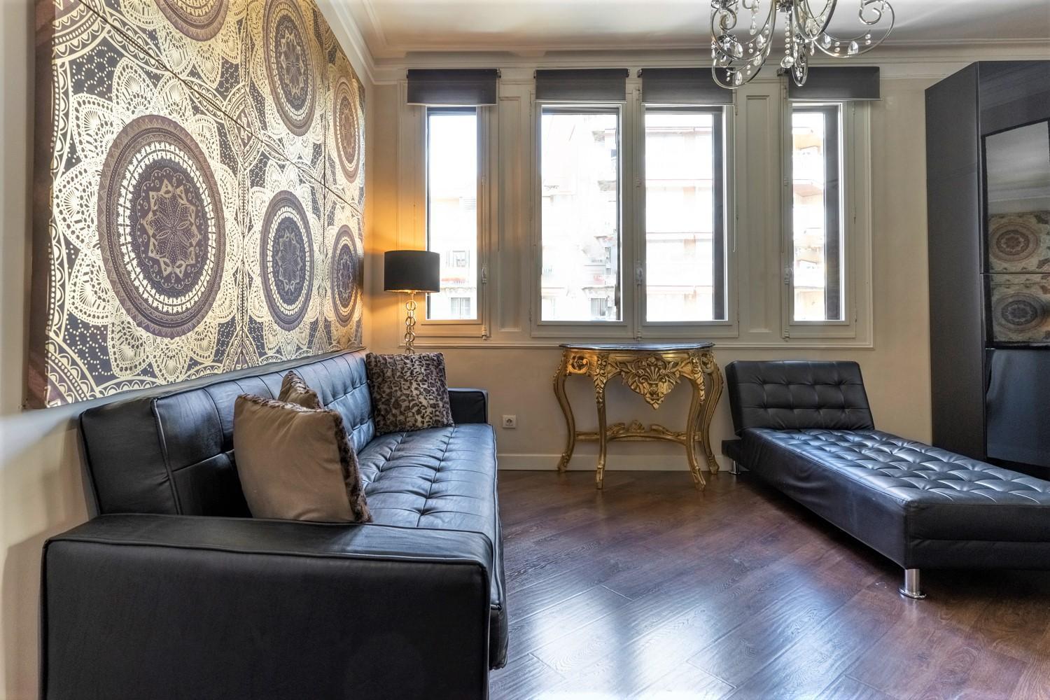One Bedroom Apartment, Center Apartment