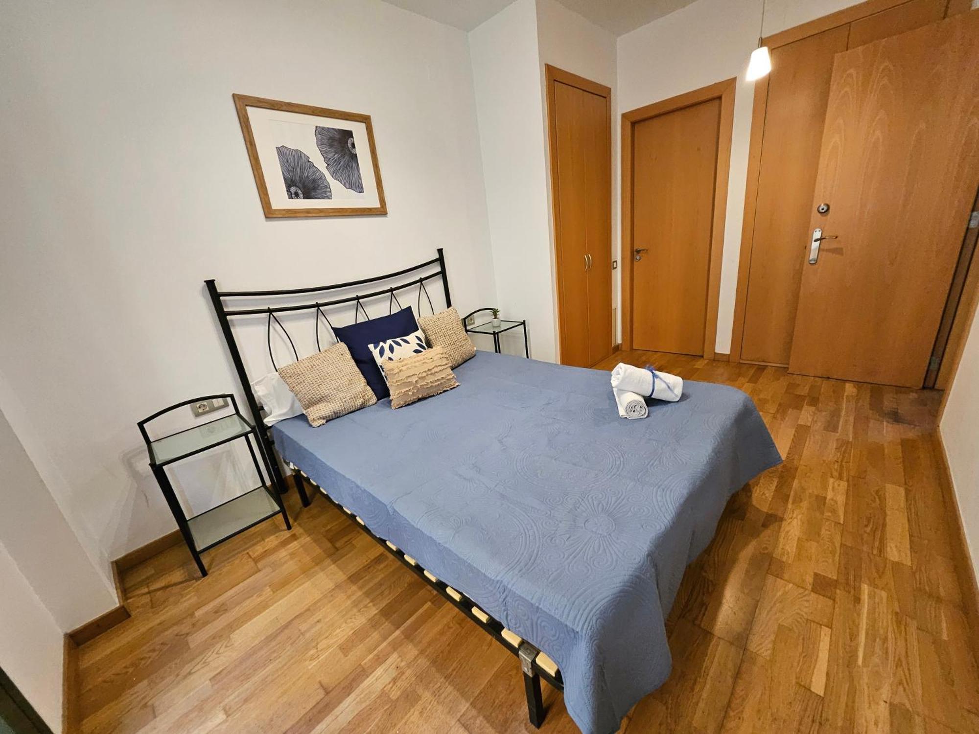Near Ramblas 3 Flat Min 32 Days Parking Optional Appartement Barcelone