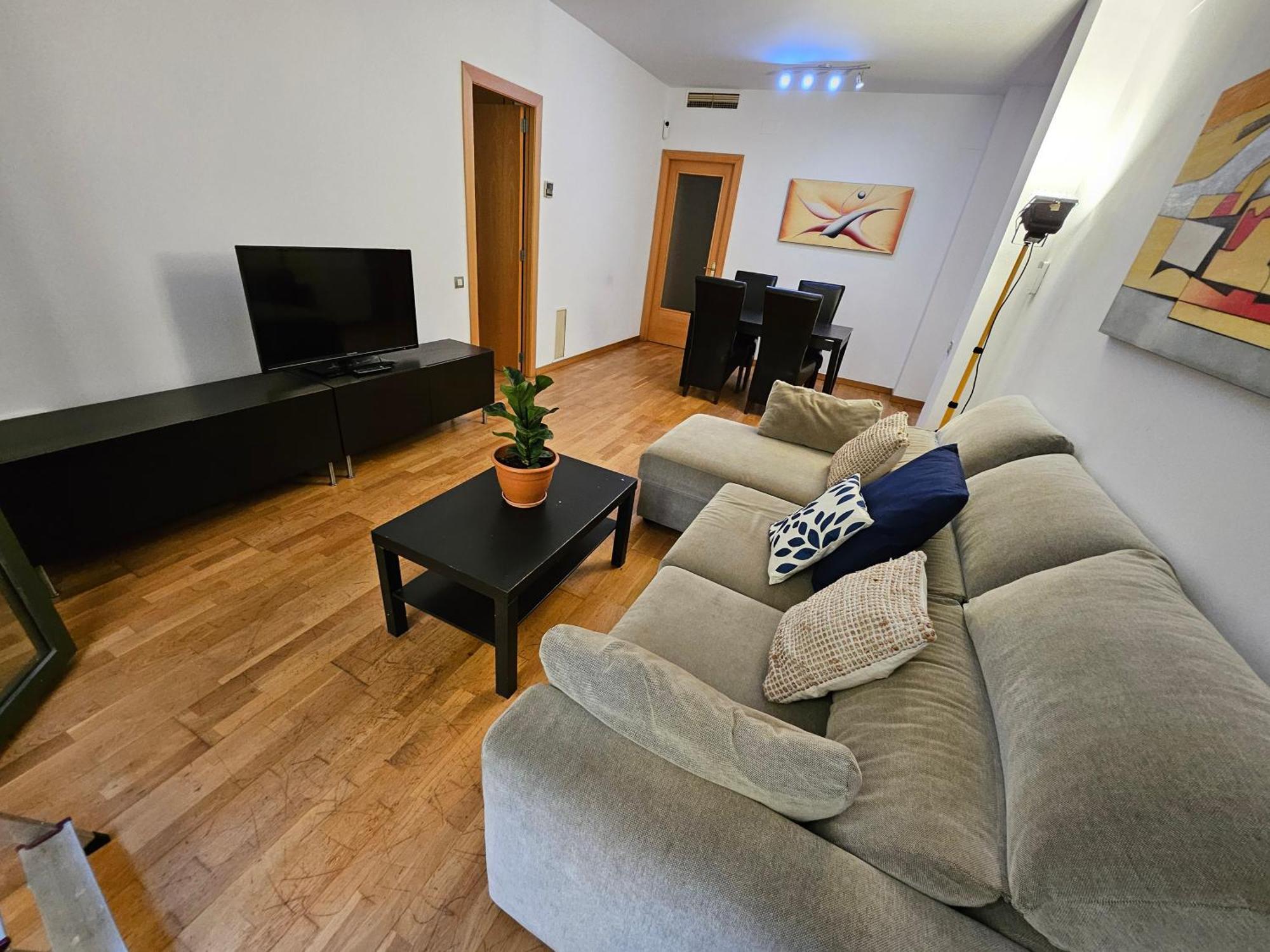 Near Ramblas 3 Flat Min 32 Days Parking Optional Appartement Barcelone