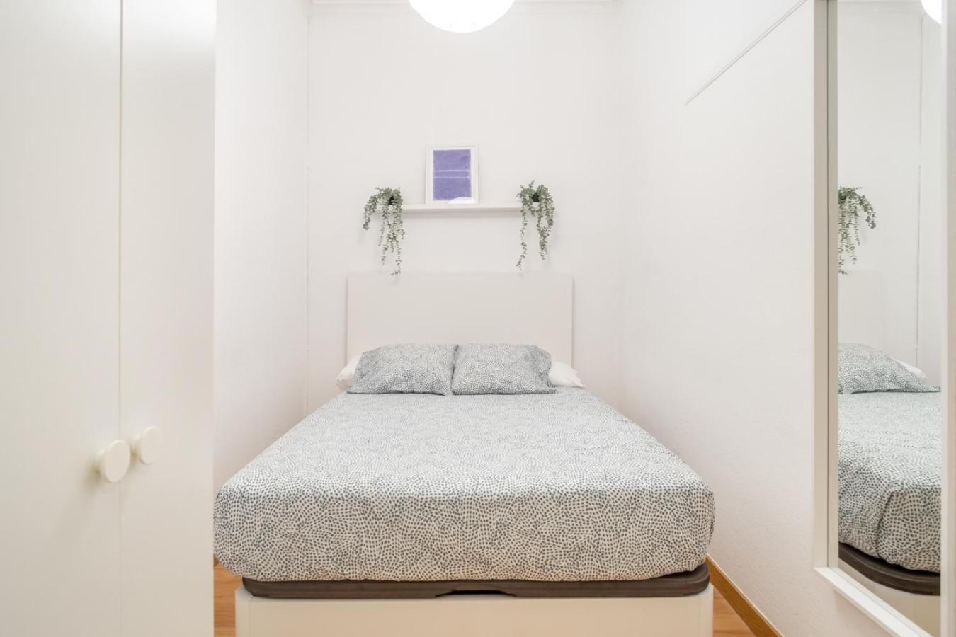Hostel Rosello Private *