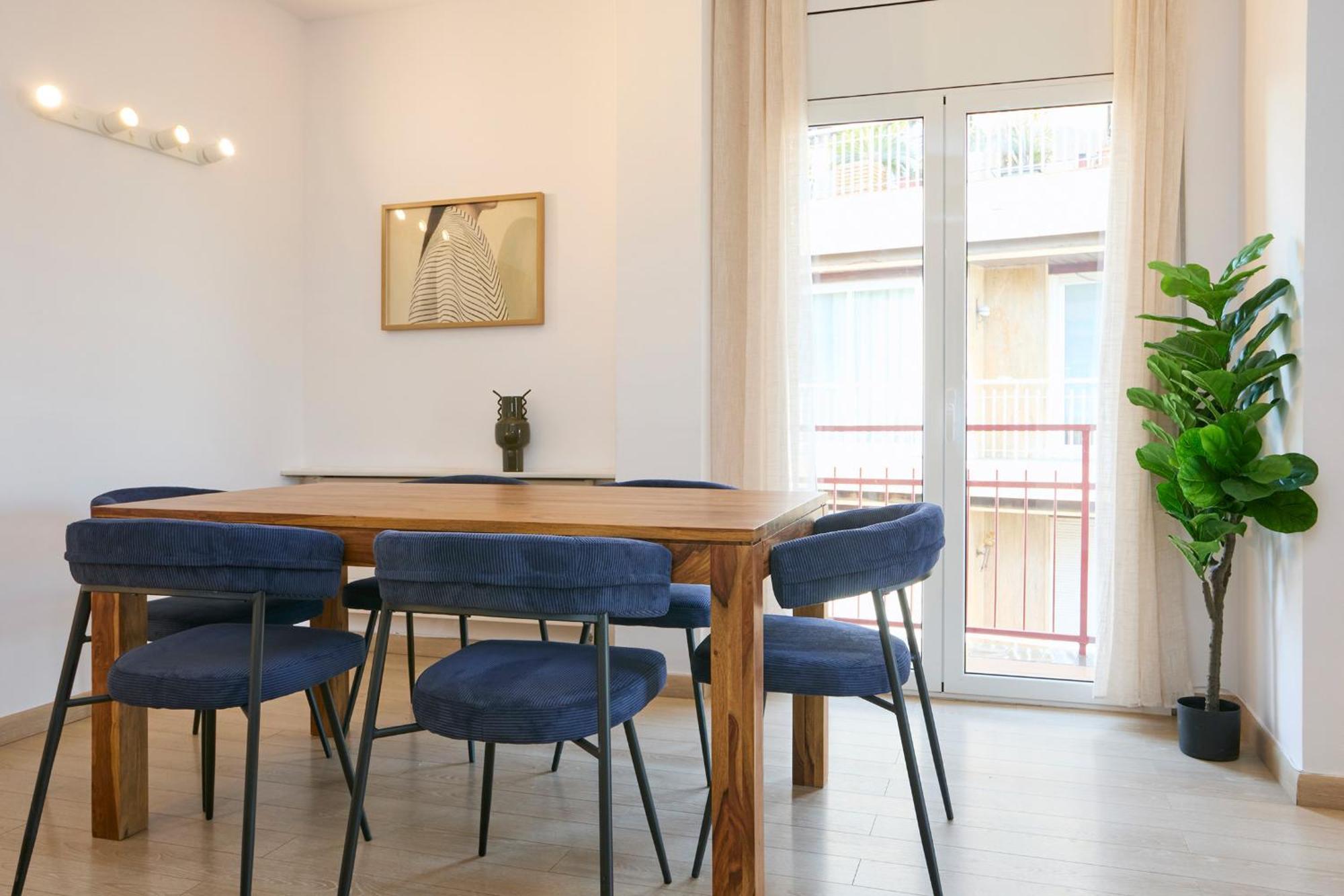73cop1034 - Spacious With Terrace