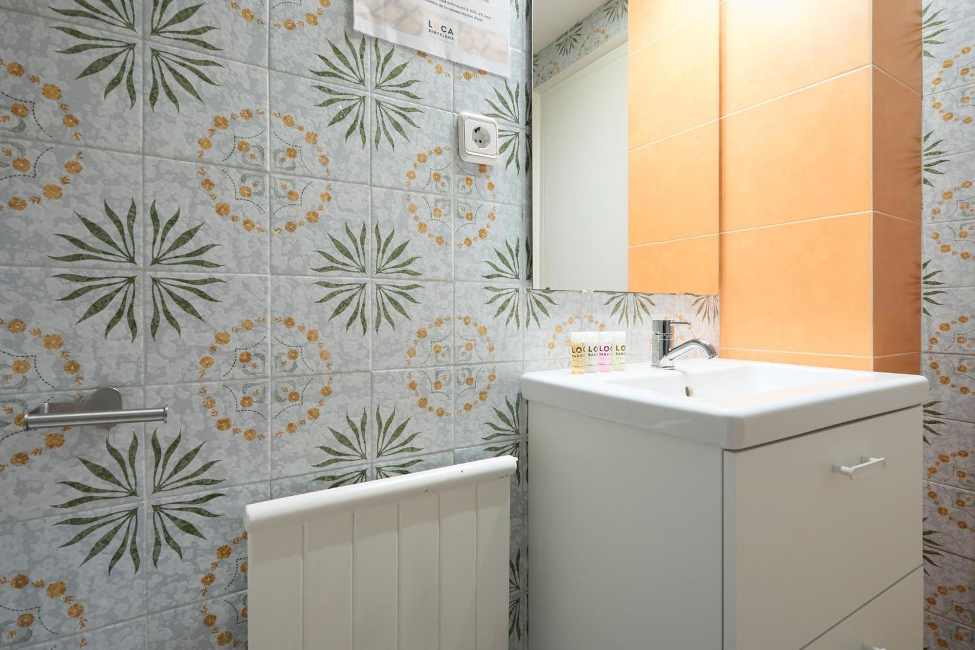 73cop1034 - Spacious With Terrace Apartment