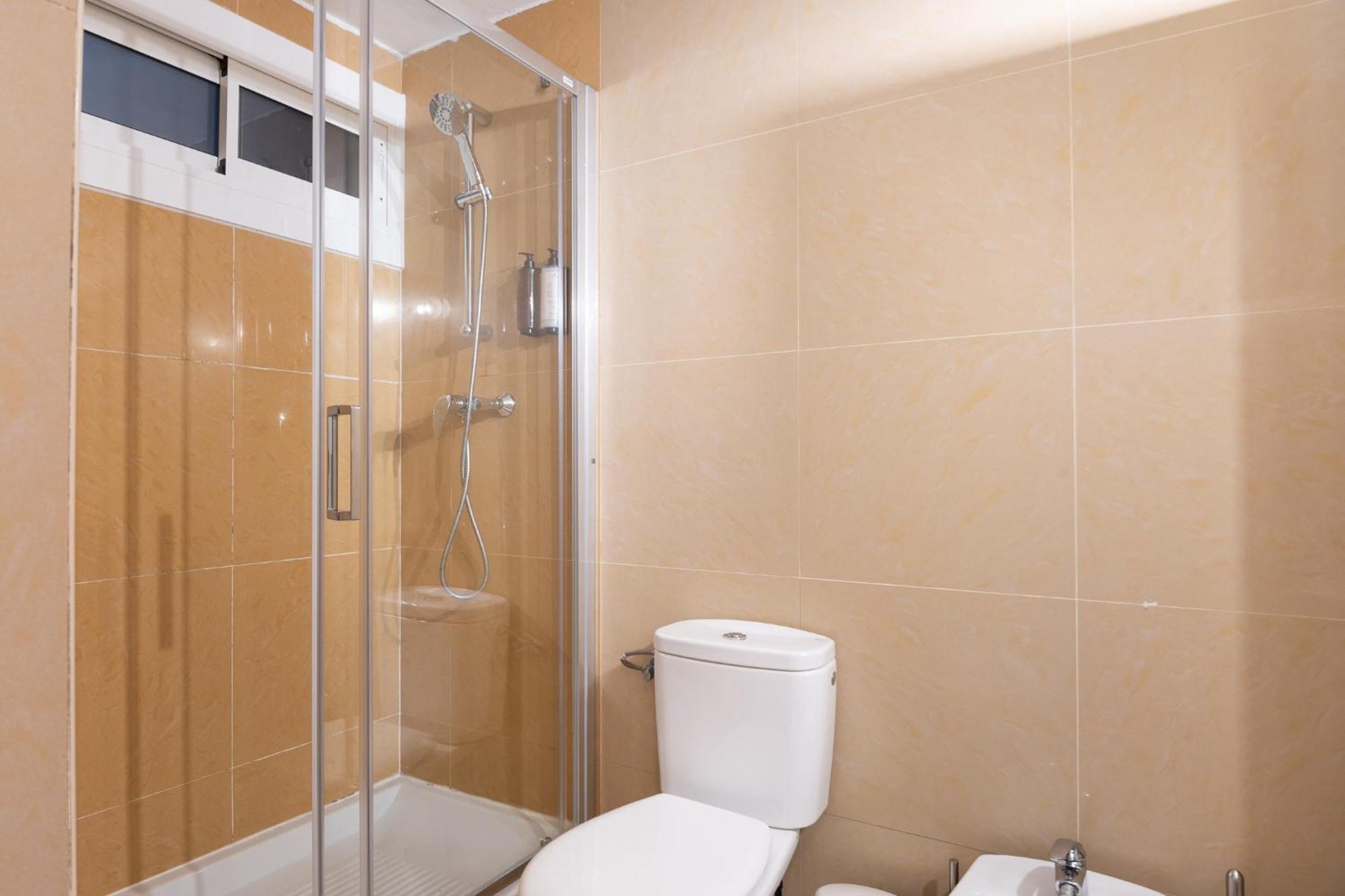 Comfortable For Groups Next To Sagrada Familia Apartment Barcelona