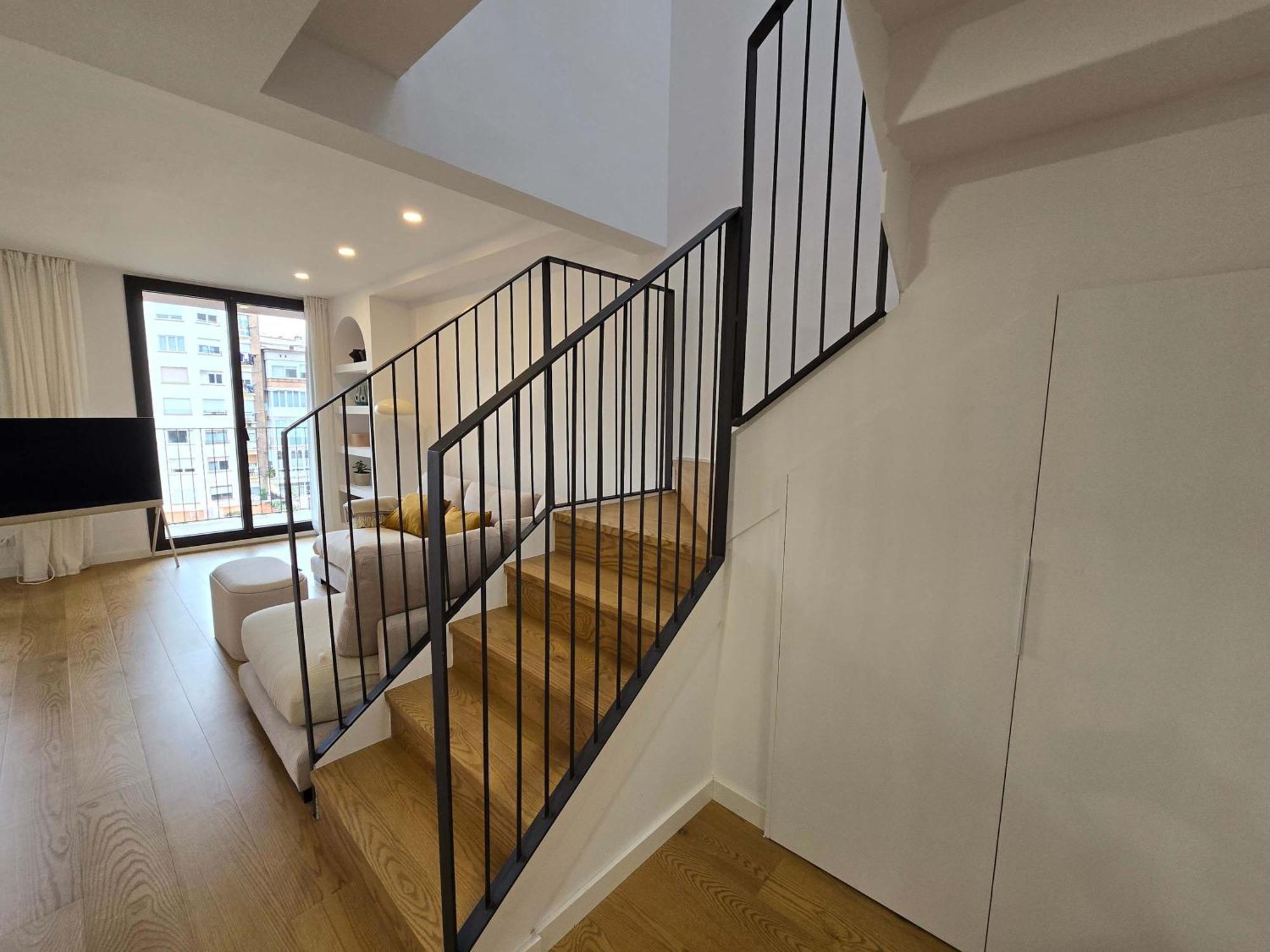 Eixample Penthouse - Bright 2br Duplex With Terraces Apartment