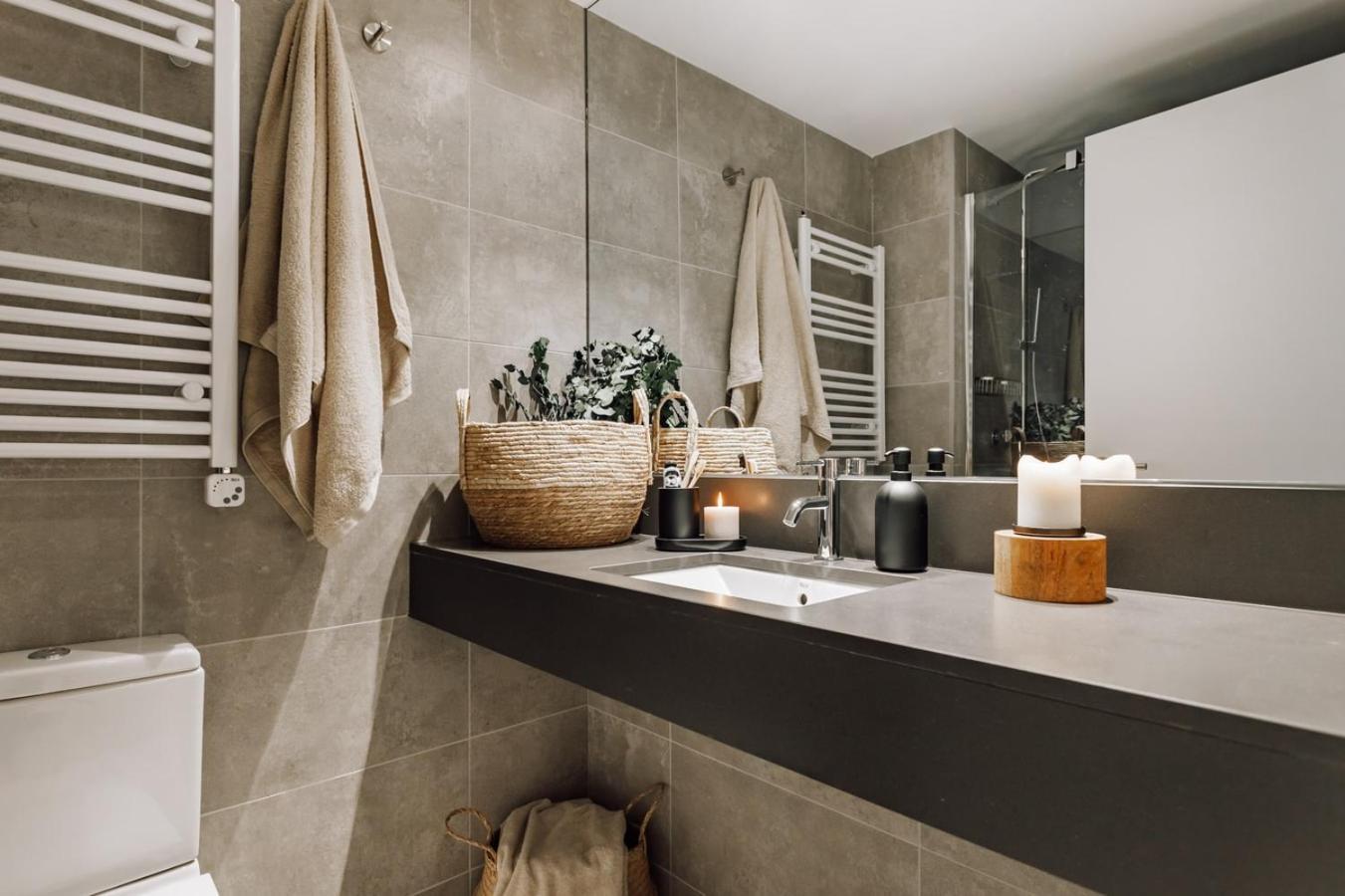 Appartement Mojacar - 2 Bedrooms In Eixample Esquerra