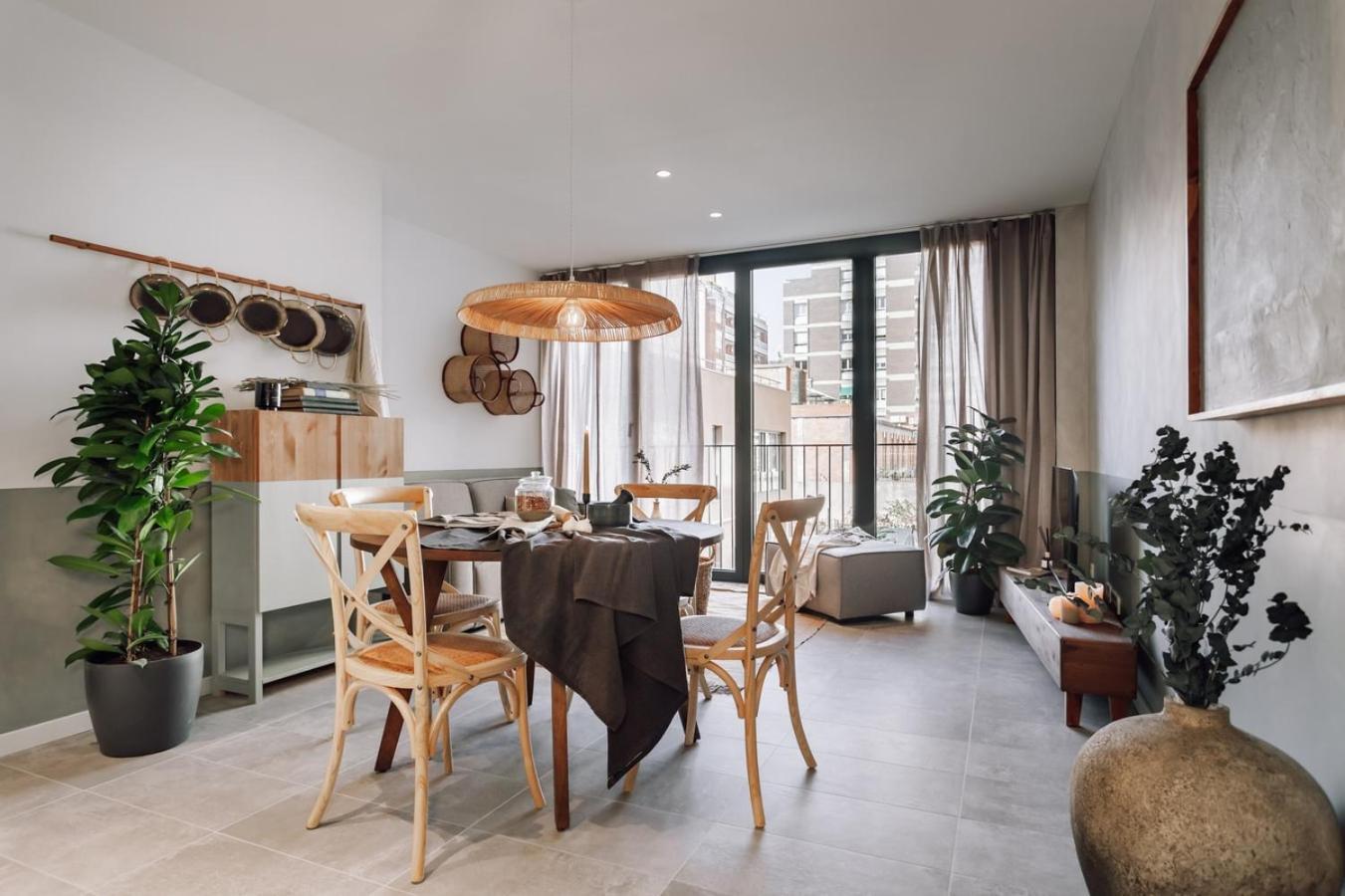 Mojacar - 2 Bedrooms In Eixample Esquerra Appartement Barcelone