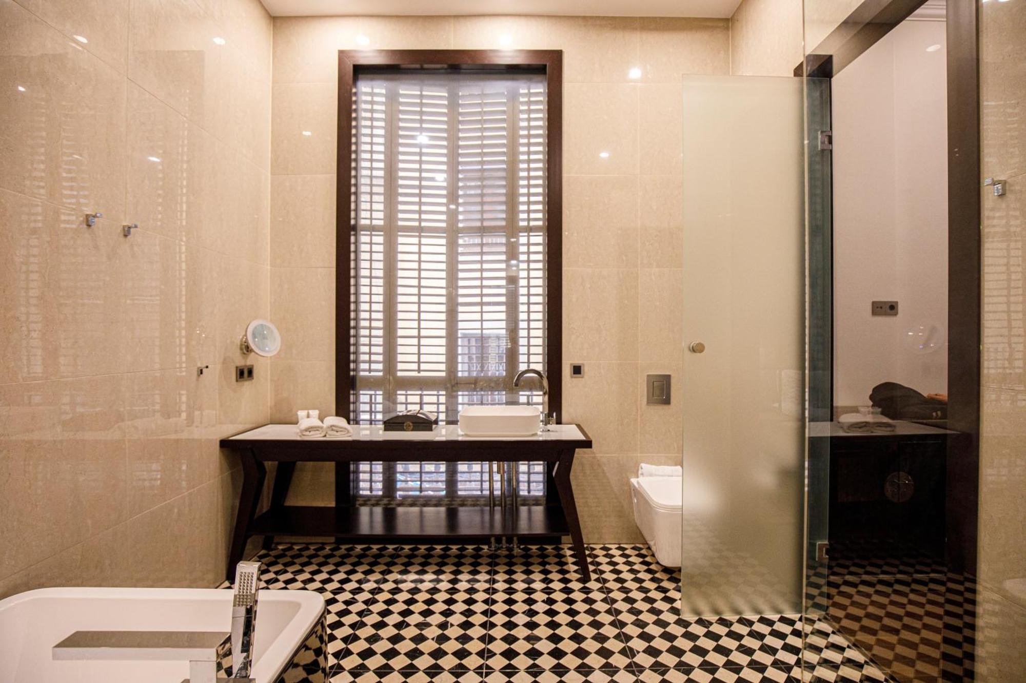 Beautiful Cosy Modern ,19th Century Building * Barcelone
