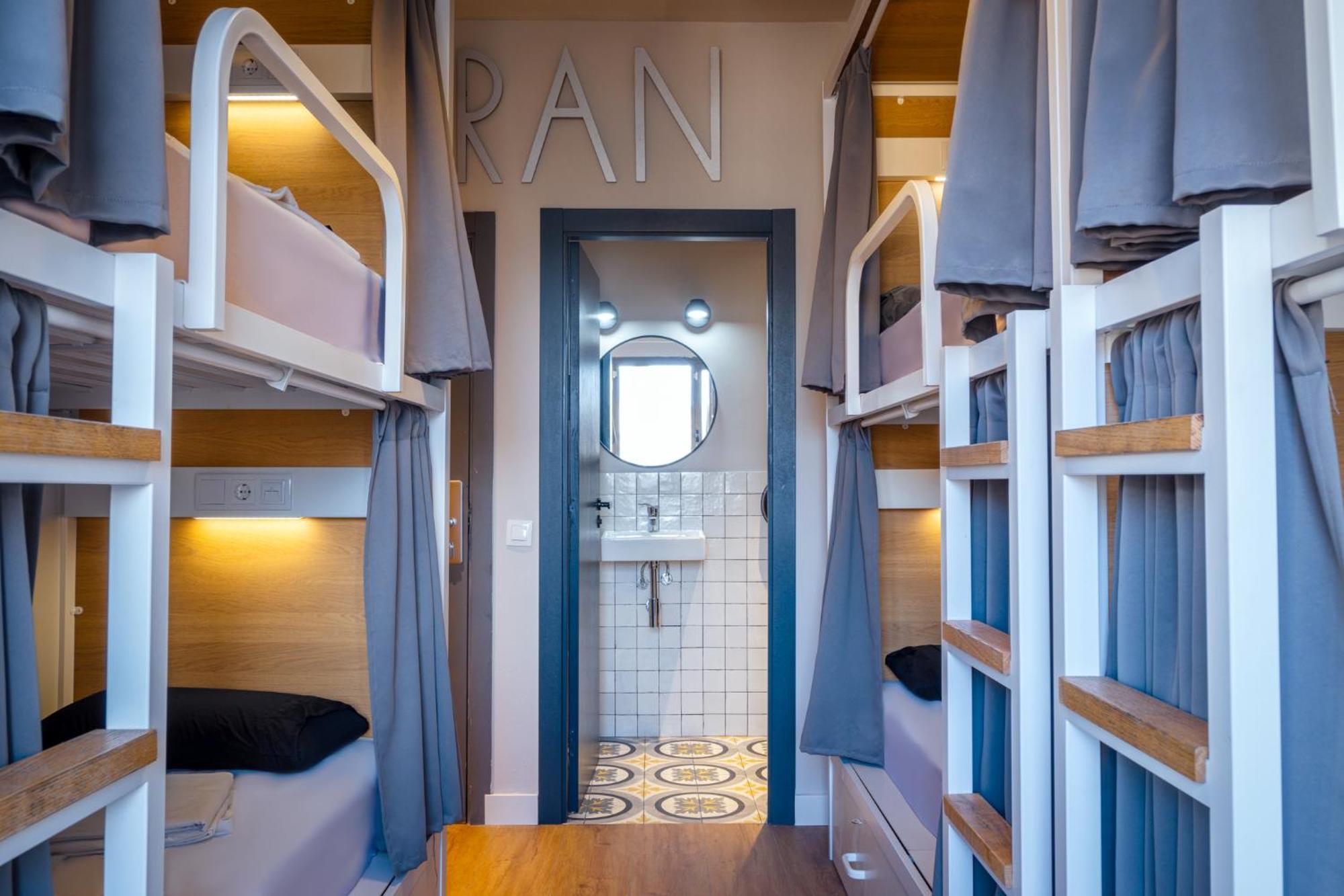 Factory Hostel Barcelona