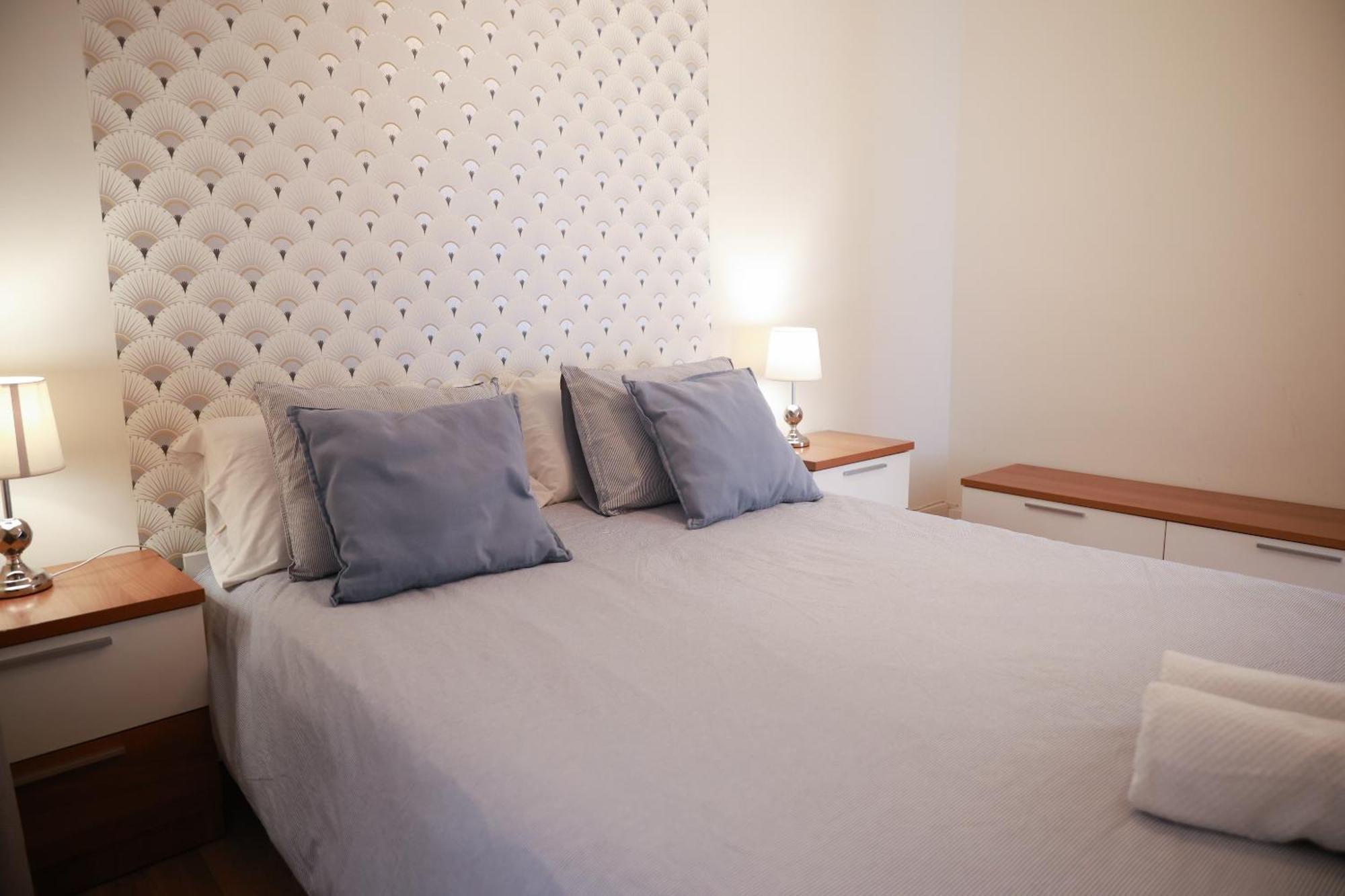 Amazing Sea And Sagrada Familia Views Homey Appartement Barcelona