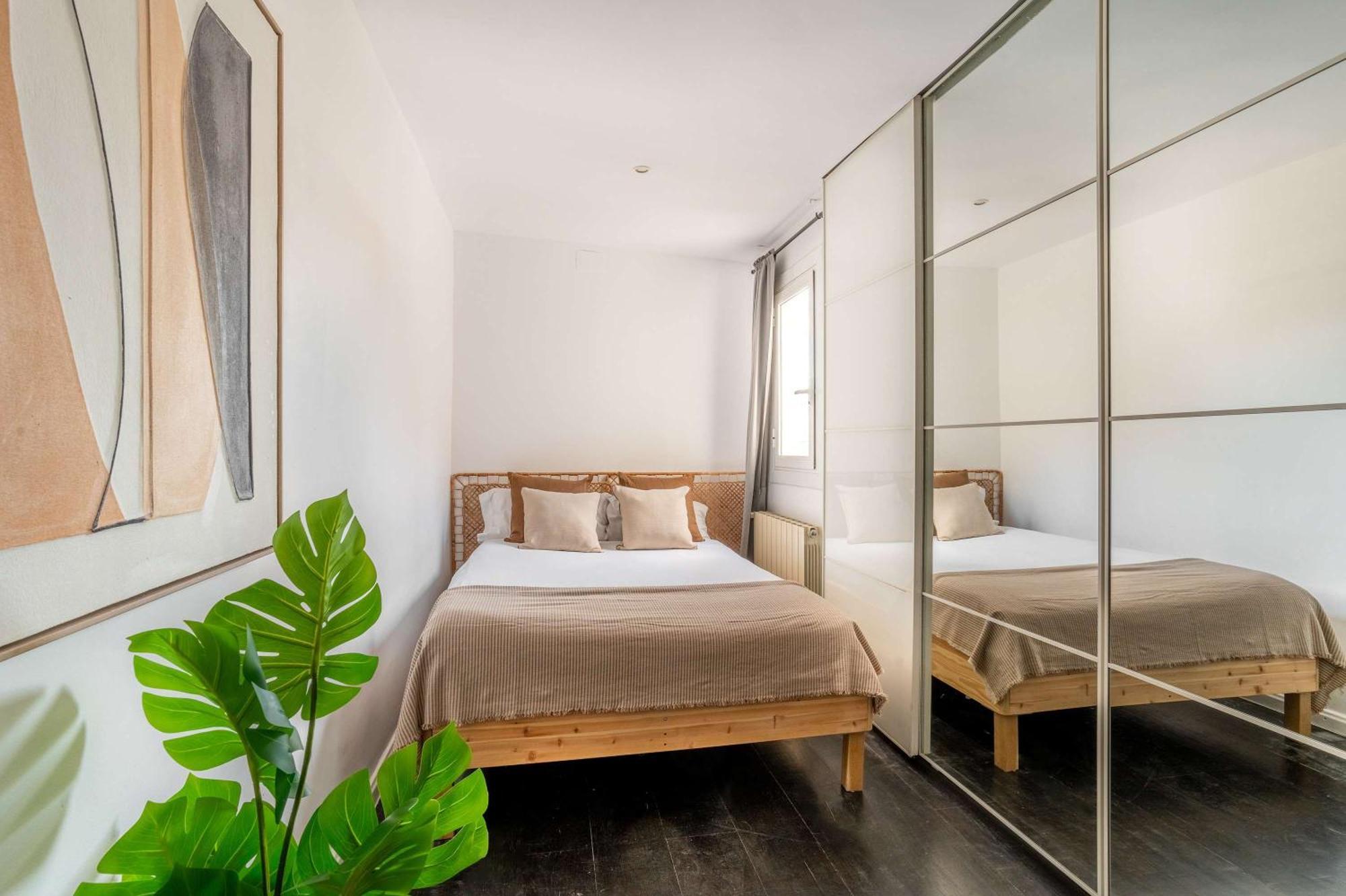 Amazing 3 Bedroom Penthouse In Plaza Espana Appartement