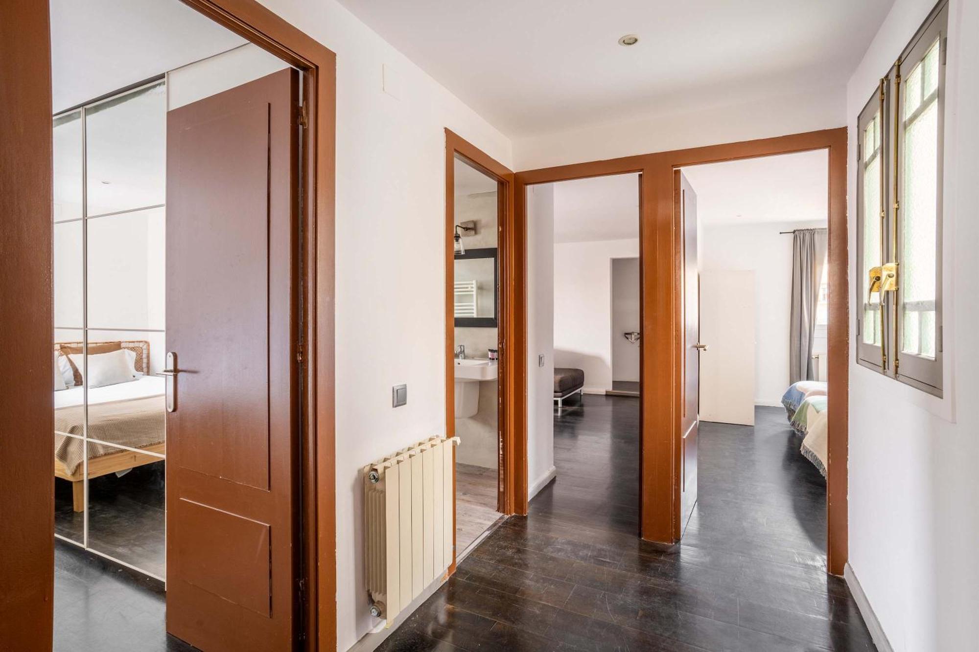 Amazing 3 Bedroom Penthouse In Plaza Espana *