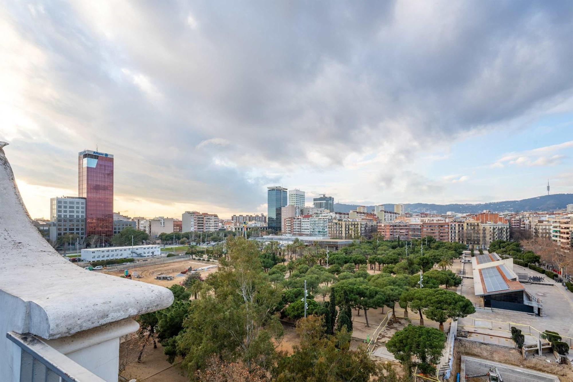 Appartement Amazing 3 Bedroom Penthouse In Plaza Espana *