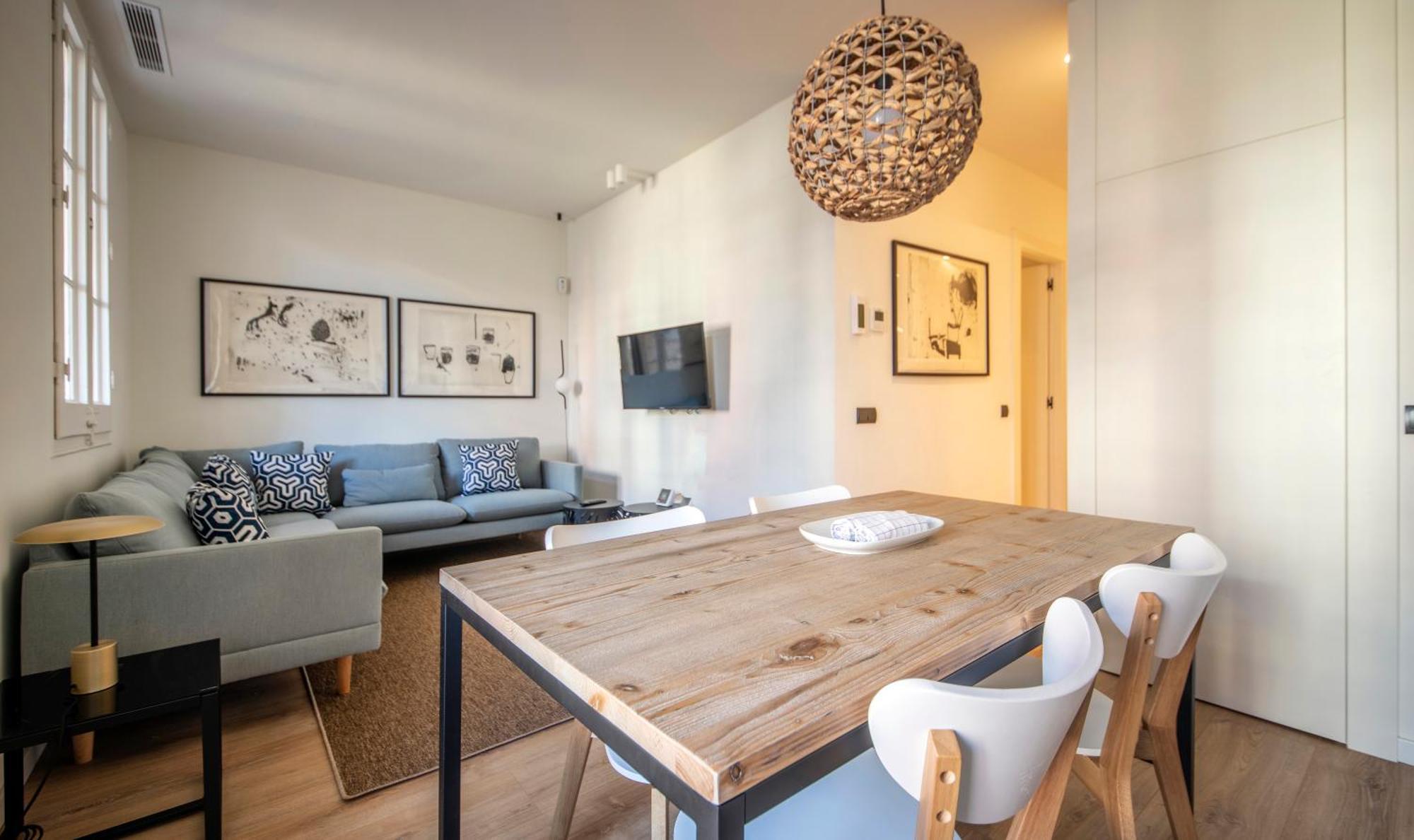 Appartement De Cuatro En Carrer Diputacio Barcelona