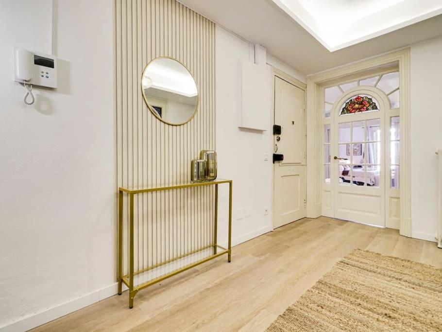 Casa Modernista En Paseo De Gracia Appartement