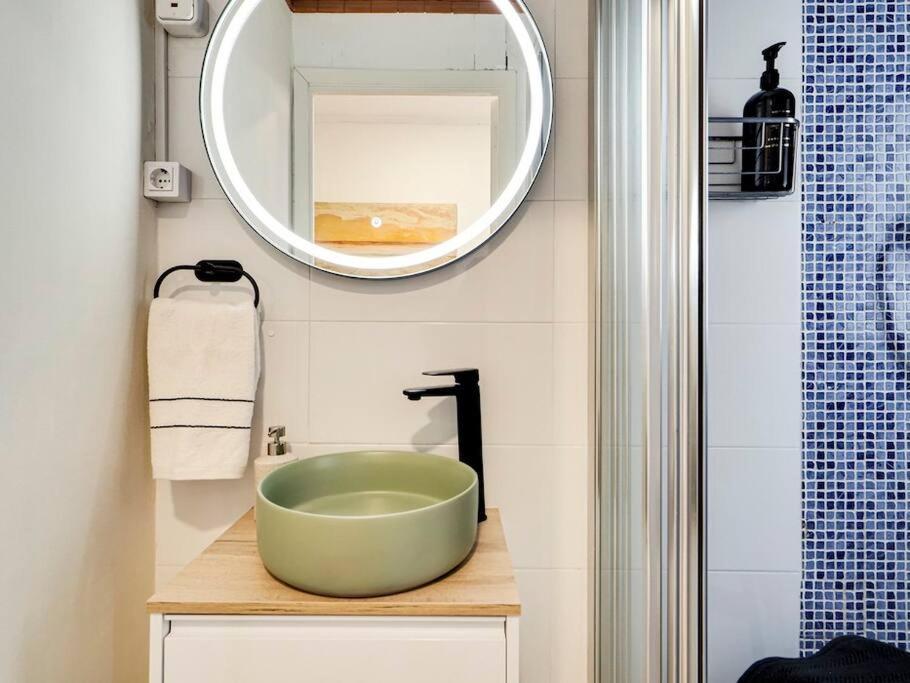 Casa Modernista En Paseo De Gracia Apartment *