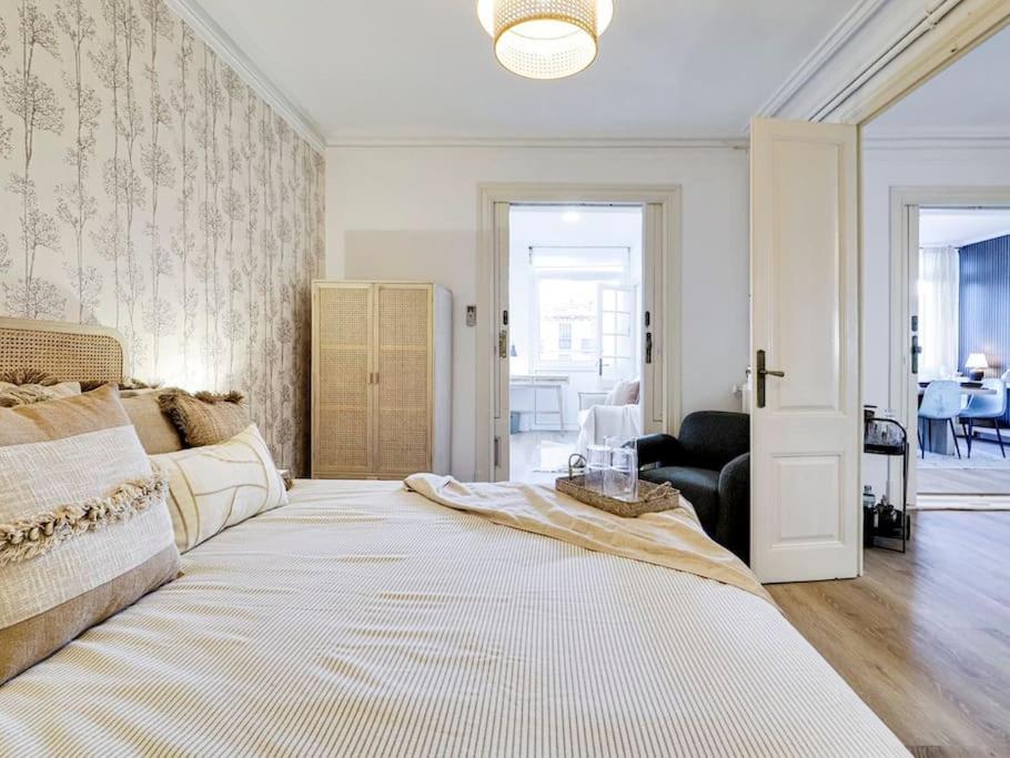 Casa Modernista En Paseo De Gracia Appartement