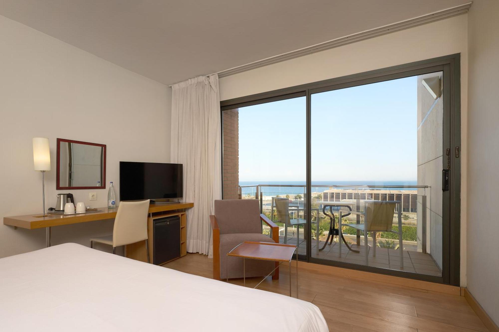 Hotel Catalonia Beach 4*
