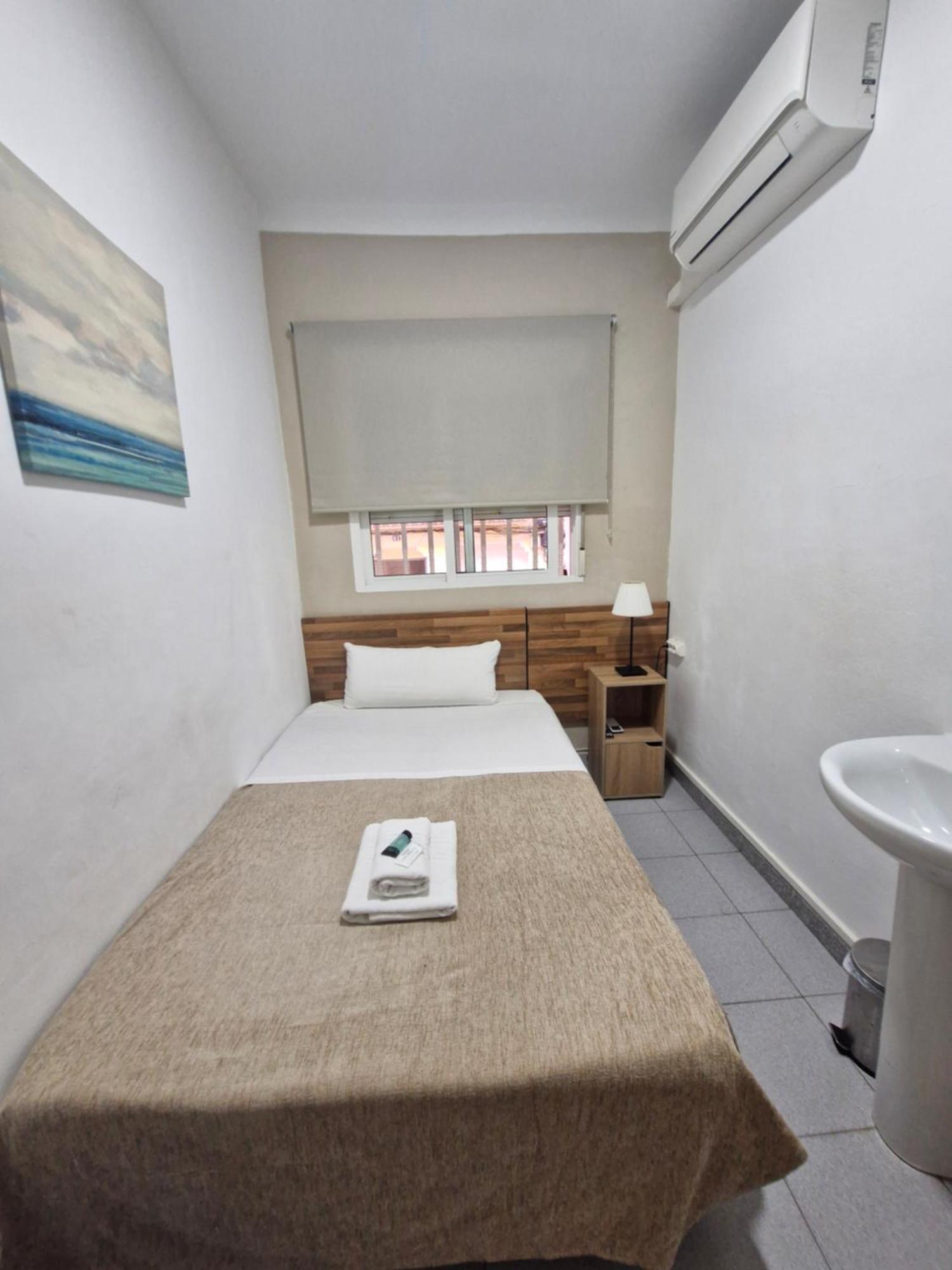Elkano Guest house *