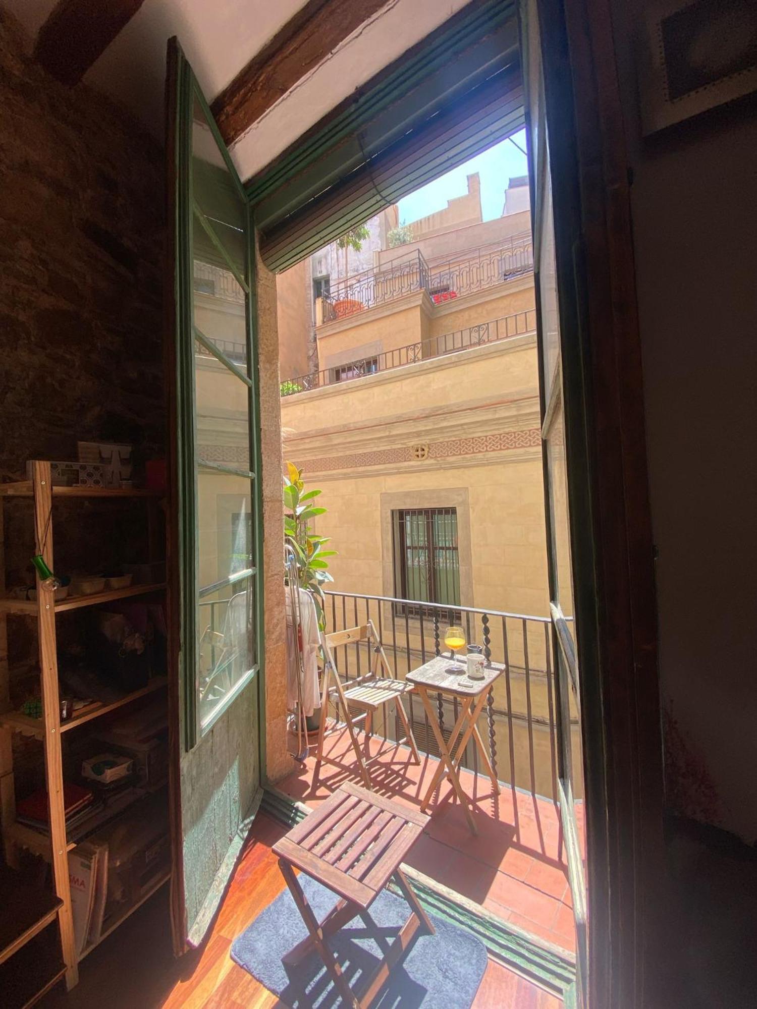 Well Located Center Apartment