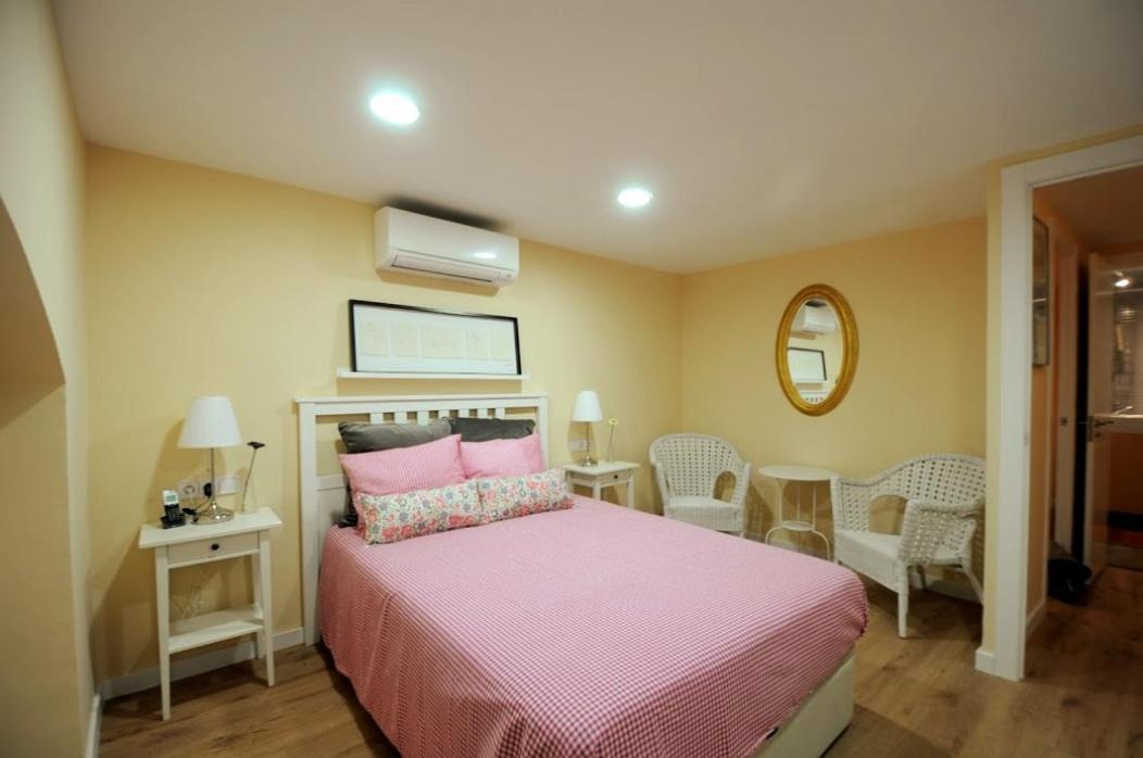Ramblas Duplex 4br Terrace Pool Table & Ping Pong