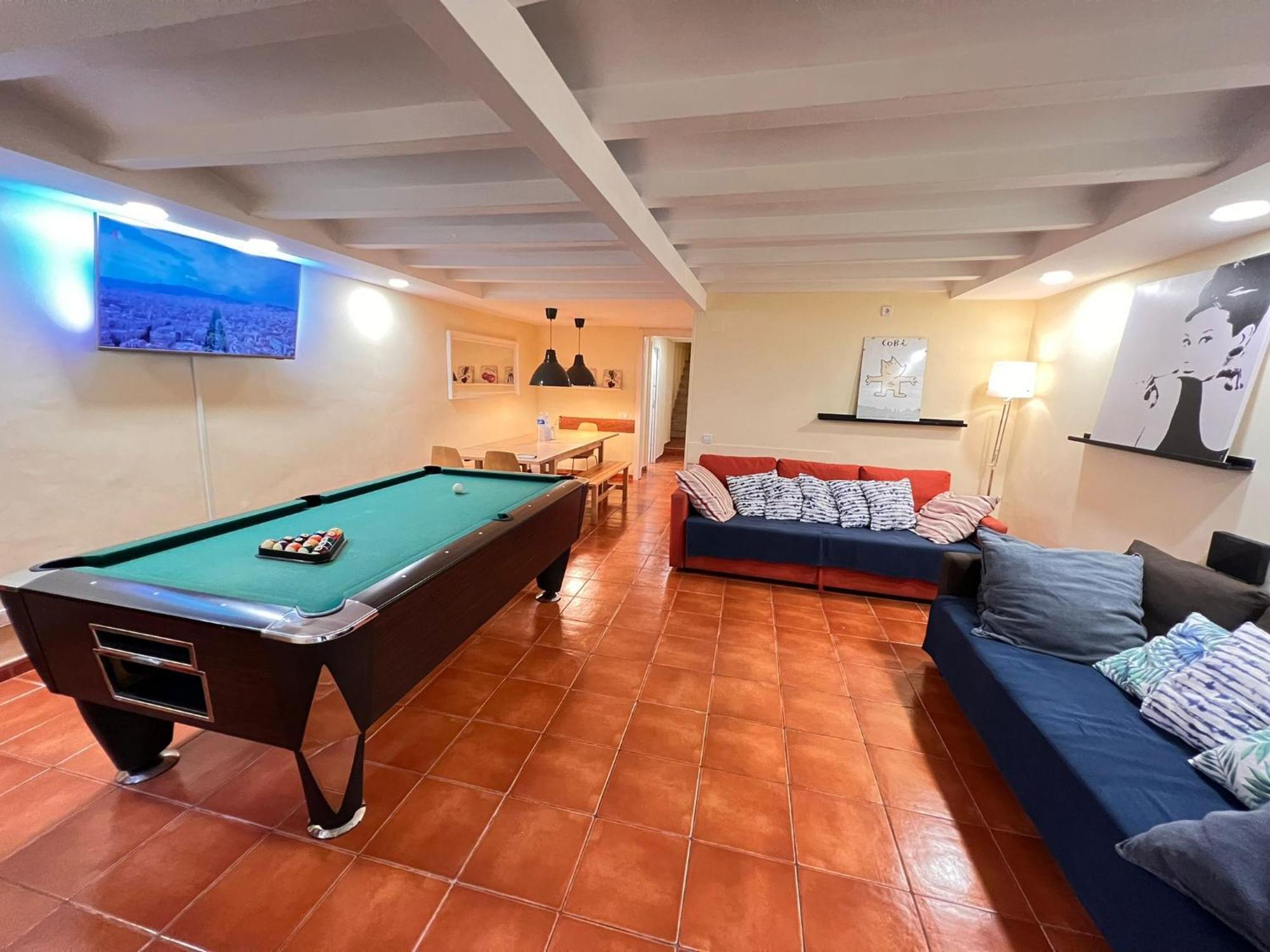 Ramblas Duplex 4br Terrace Pool Table & Ping Pong *