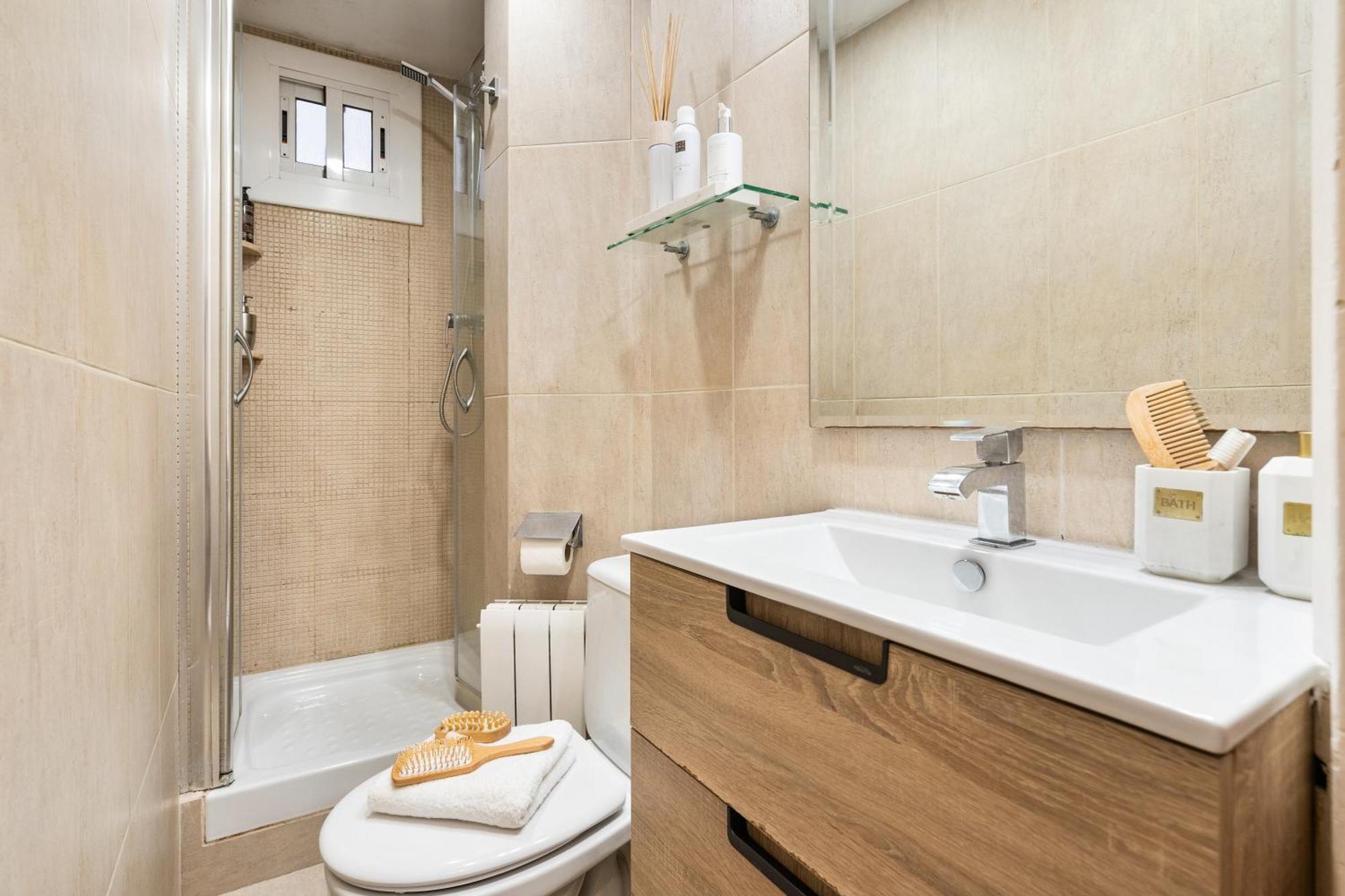 Fridays Flats Whisper-Quiet Near Sagrada'S Heart Apartment Barcelona