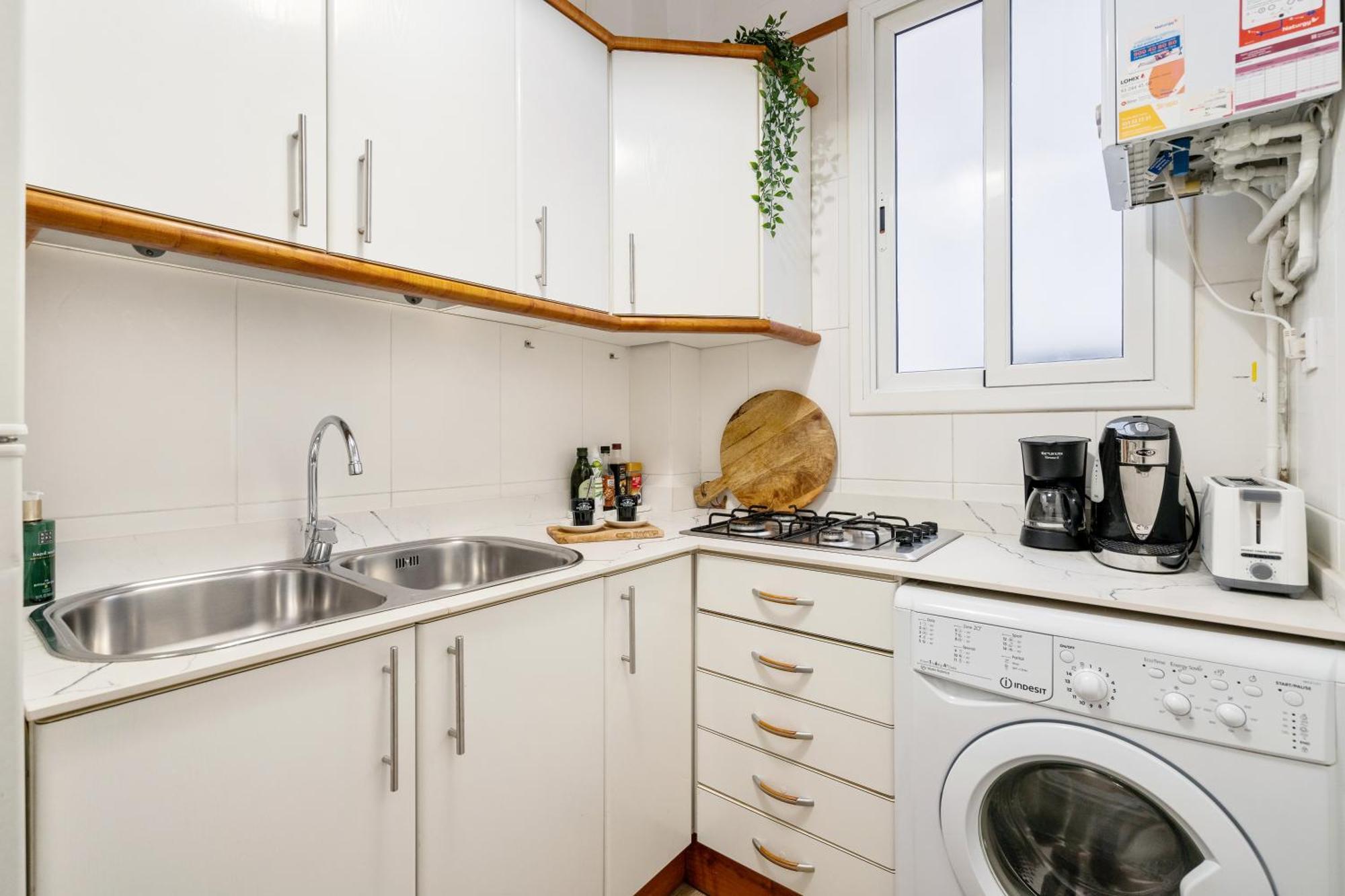 Apartment Fridays Flats Whisper-Quiet Near Sagrada'S Heart *