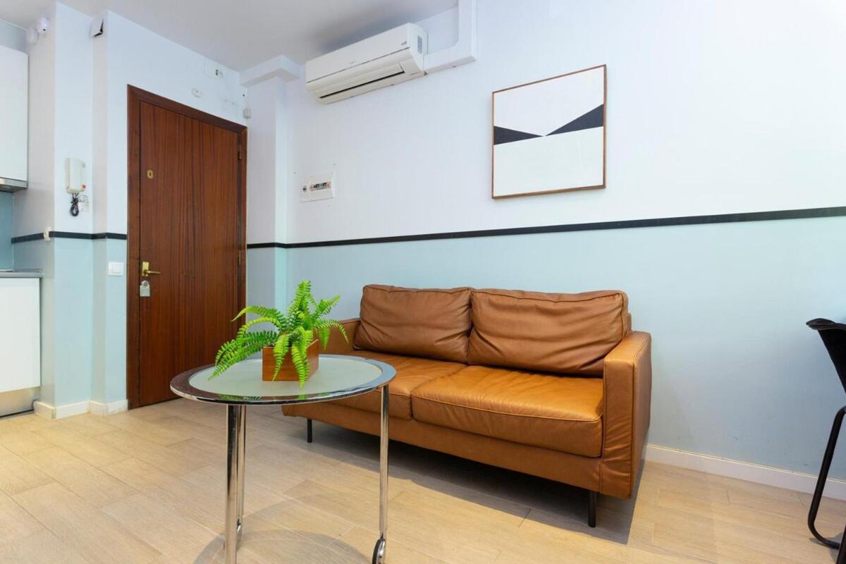 Precioso En Les Corts Appartement