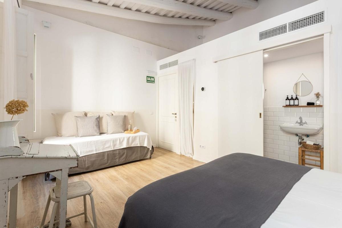 Intimate House - Heart Of Sarria Barcelone
