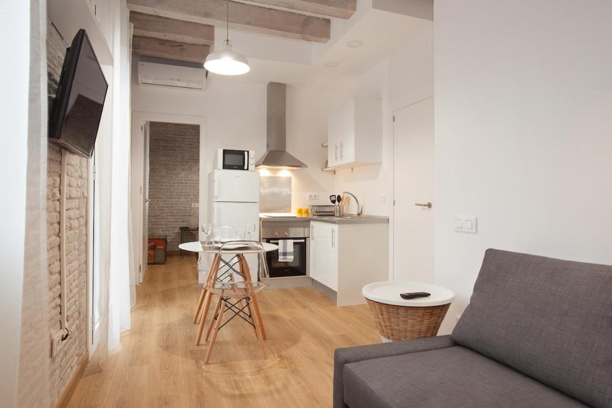 Flat With Balcony Next To The Beach, Sv Barcelone