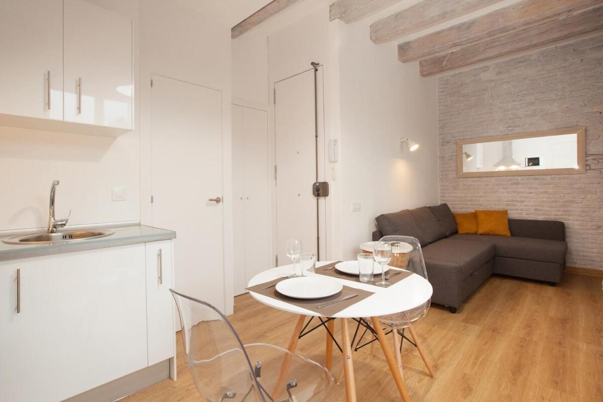 Flat With Balcony Next To The Beach, Sv Appartement *