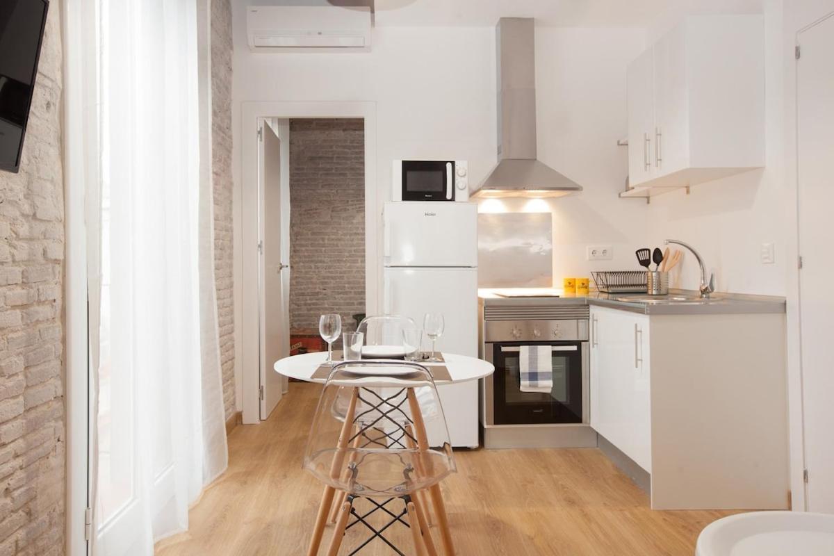 Appartement Flat With Balcony Next To The Beach, Sv