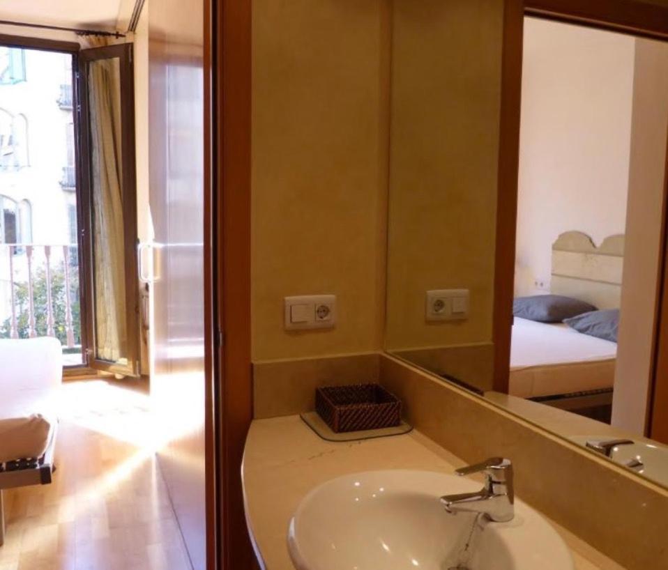 Sweet Bcn Rambla 48 Appartement *