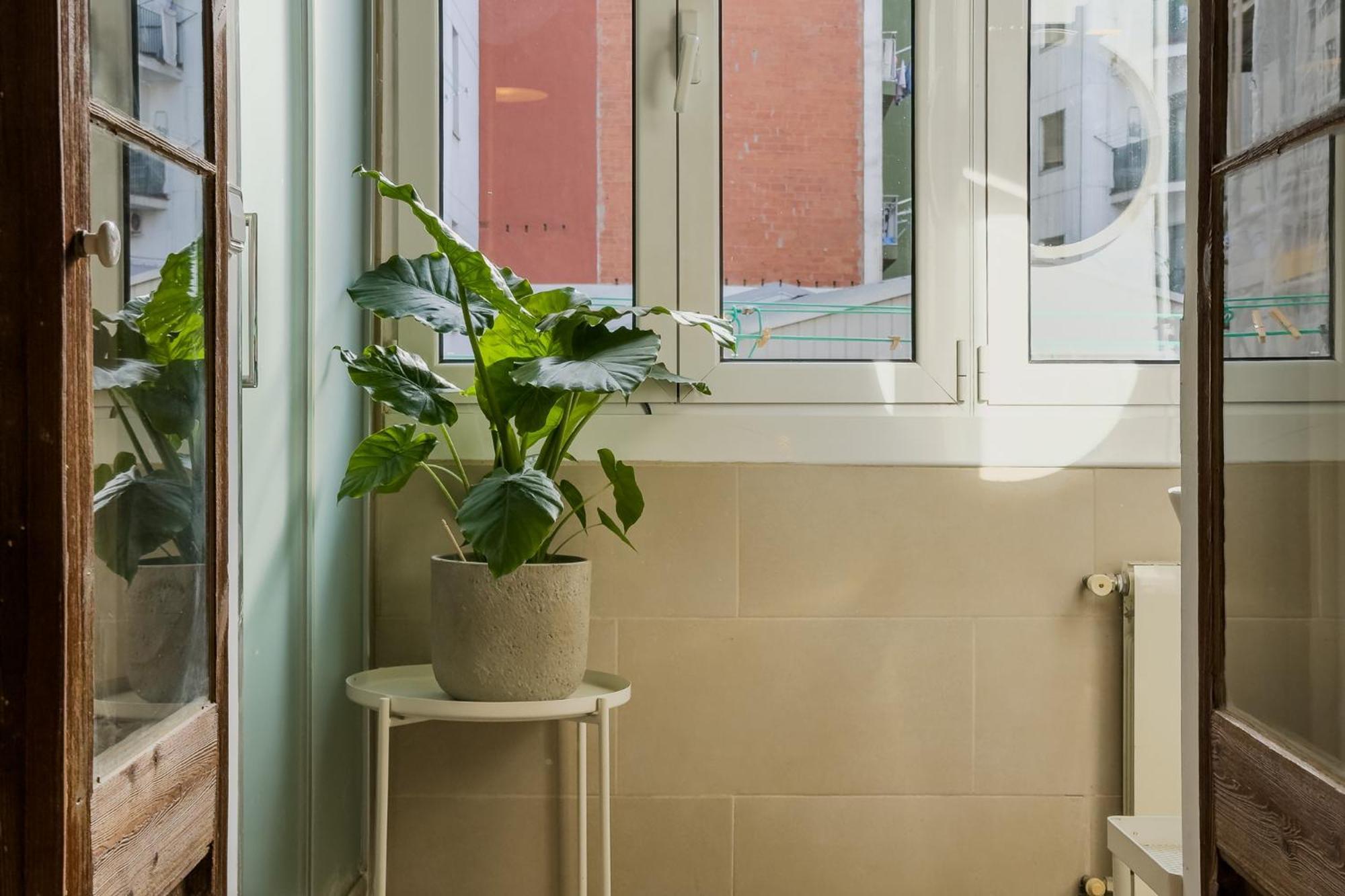 Magalhaes - Trad Flat In Poble Sec, Near Ramblas Apartment Barcelona