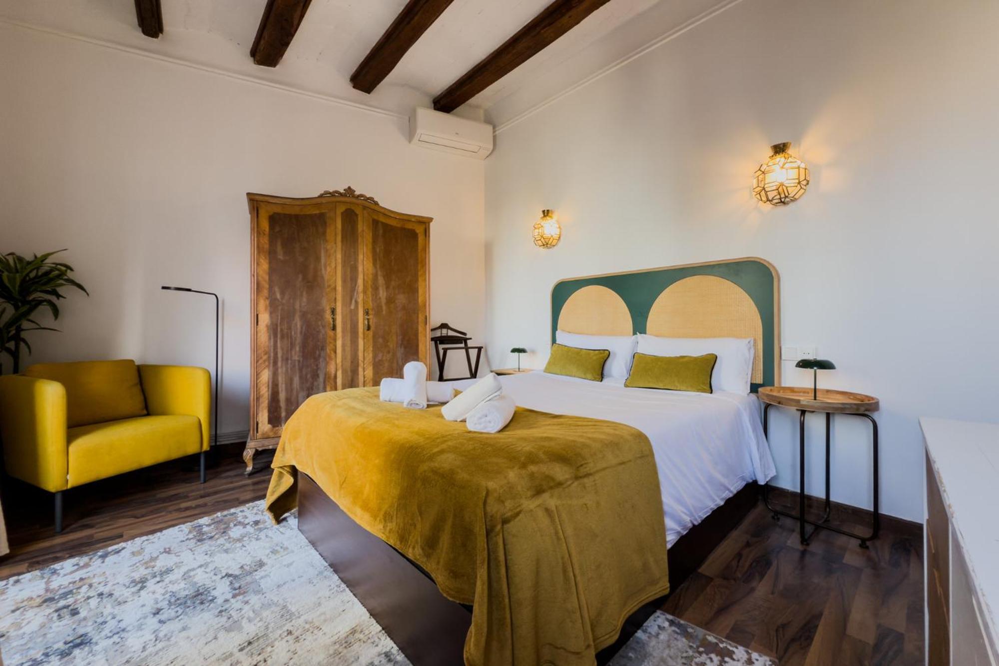 Apartment Magalhaes - Trad Flat In Poble Sec, Near Ramblas *