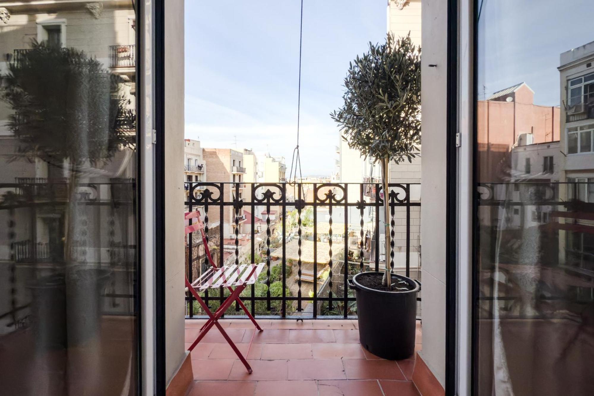 Magalhaes - Trad Flat In Poble Sec, Near Ramblas Apartment