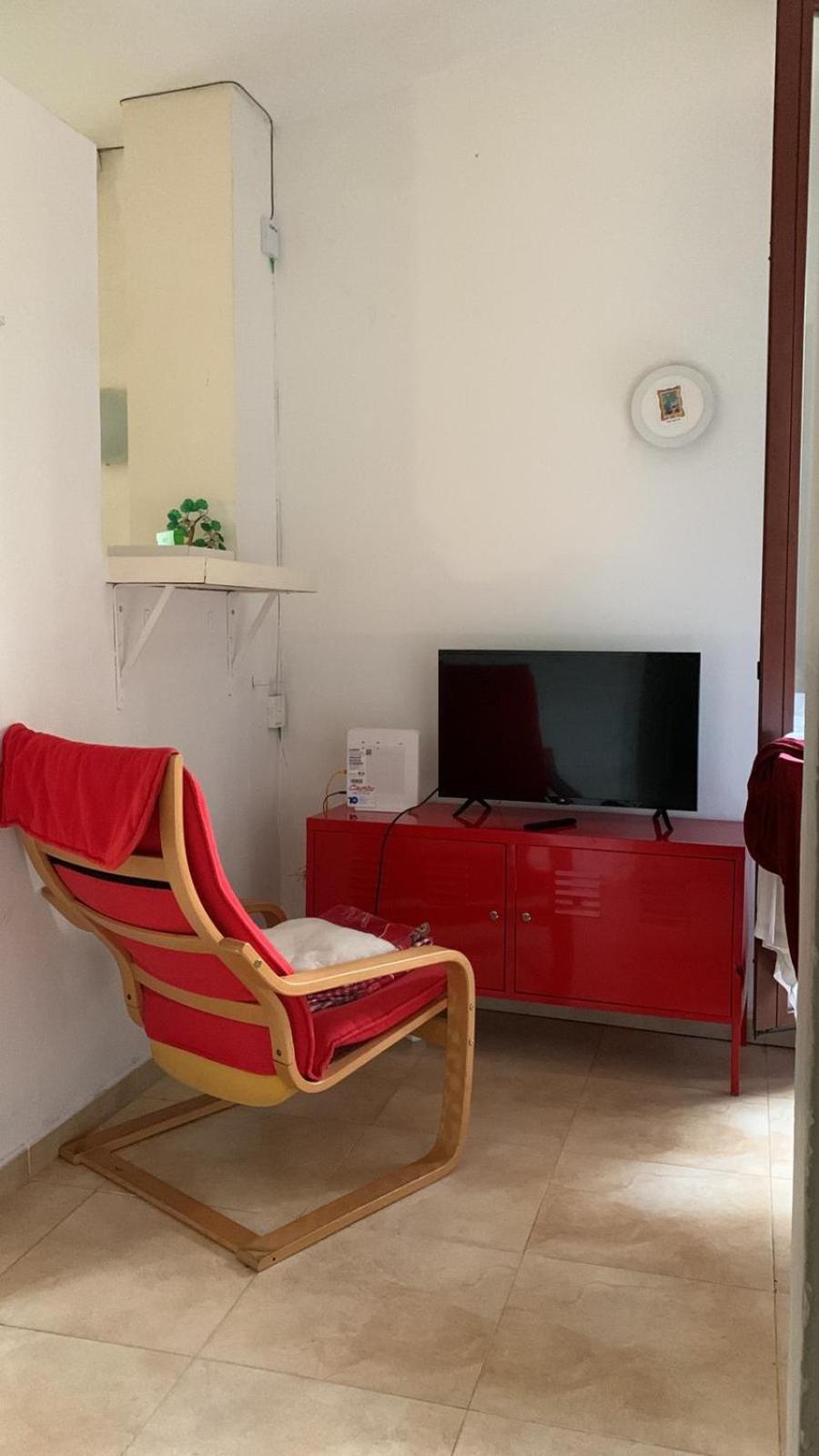 Full Center Apartment