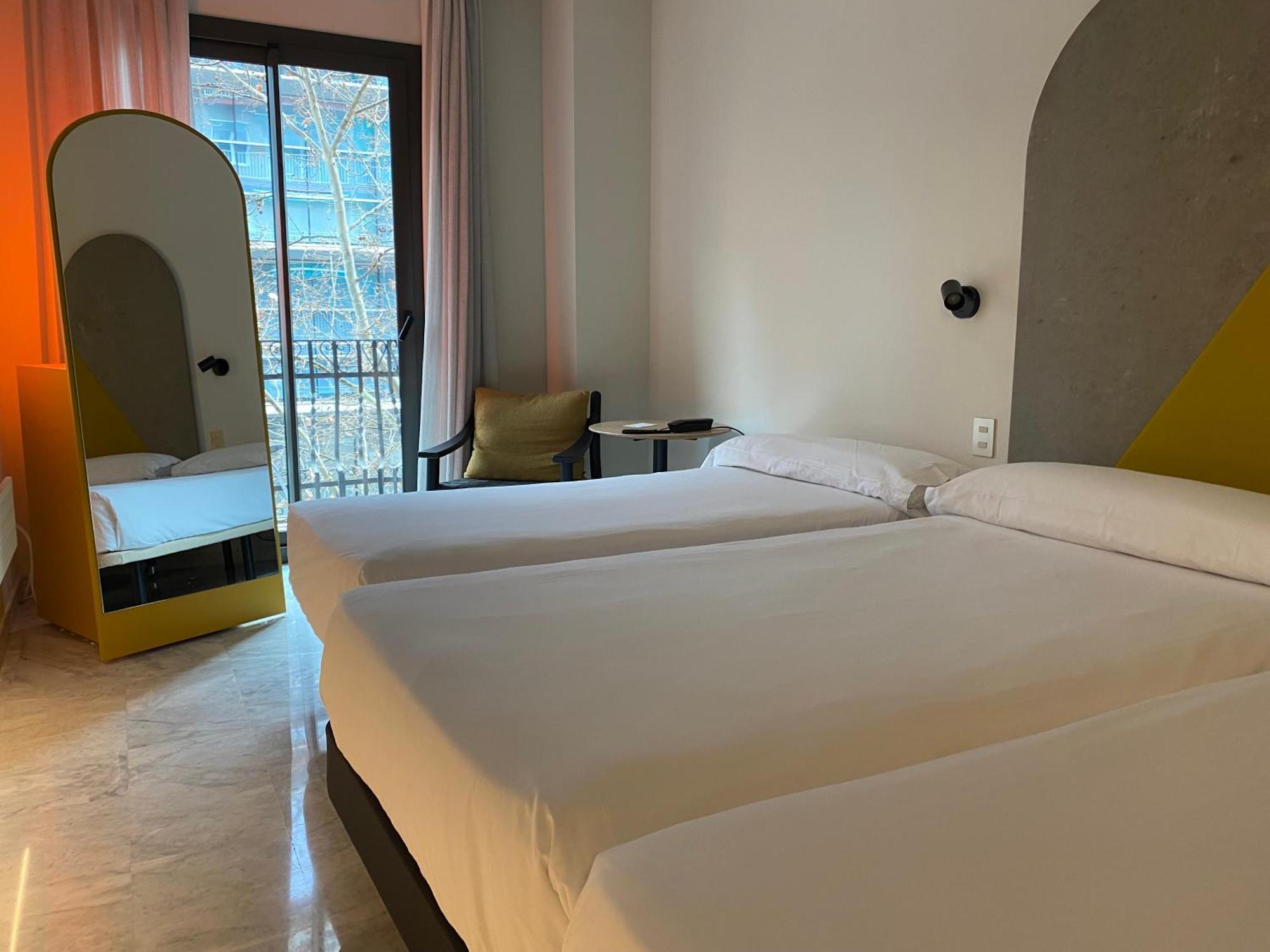 Hotel Onix Fira 3*