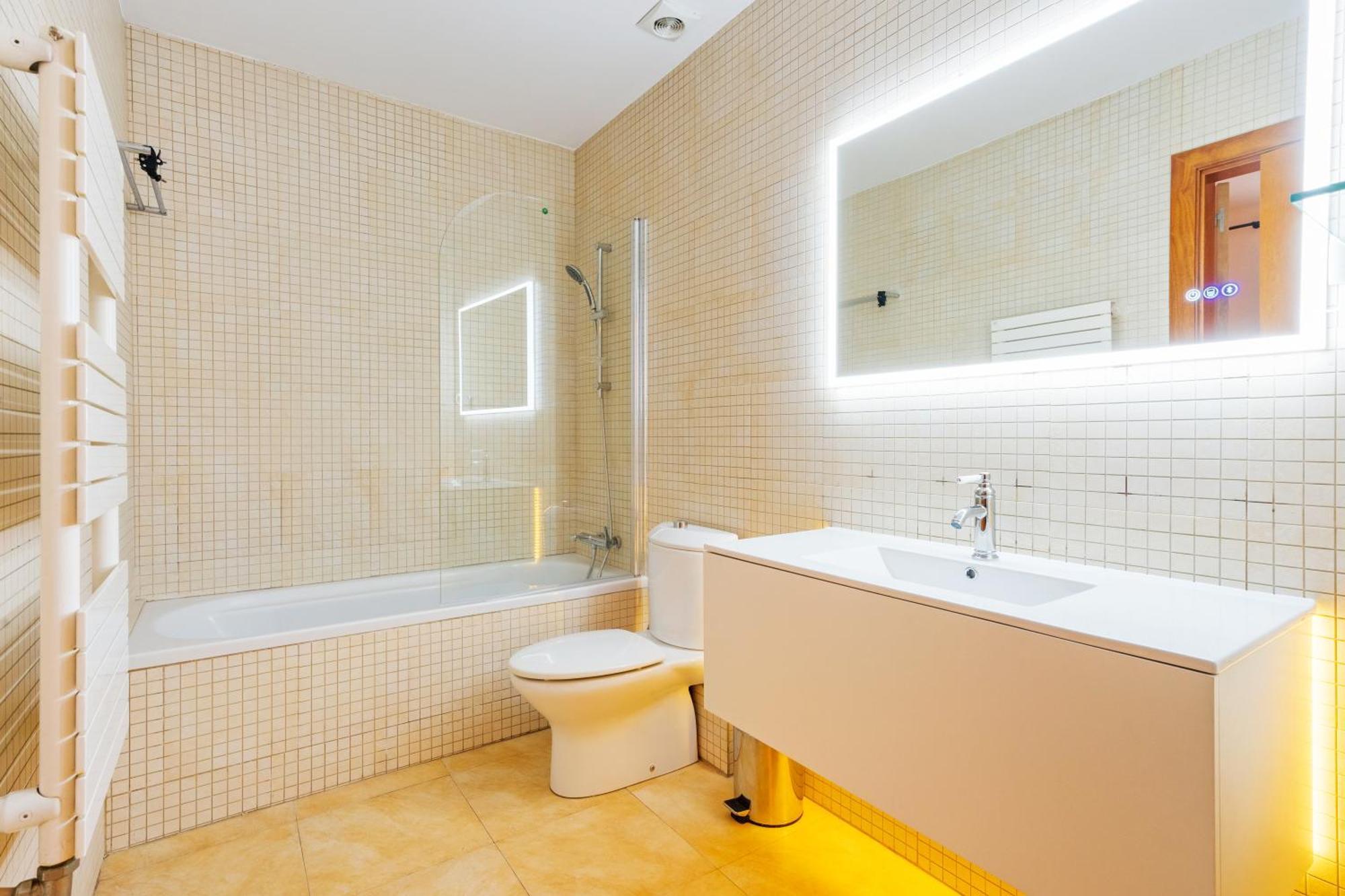 Appartement Quiet, Vibrant 2 Bedroom In Pedestrian Eixample Barcelone
