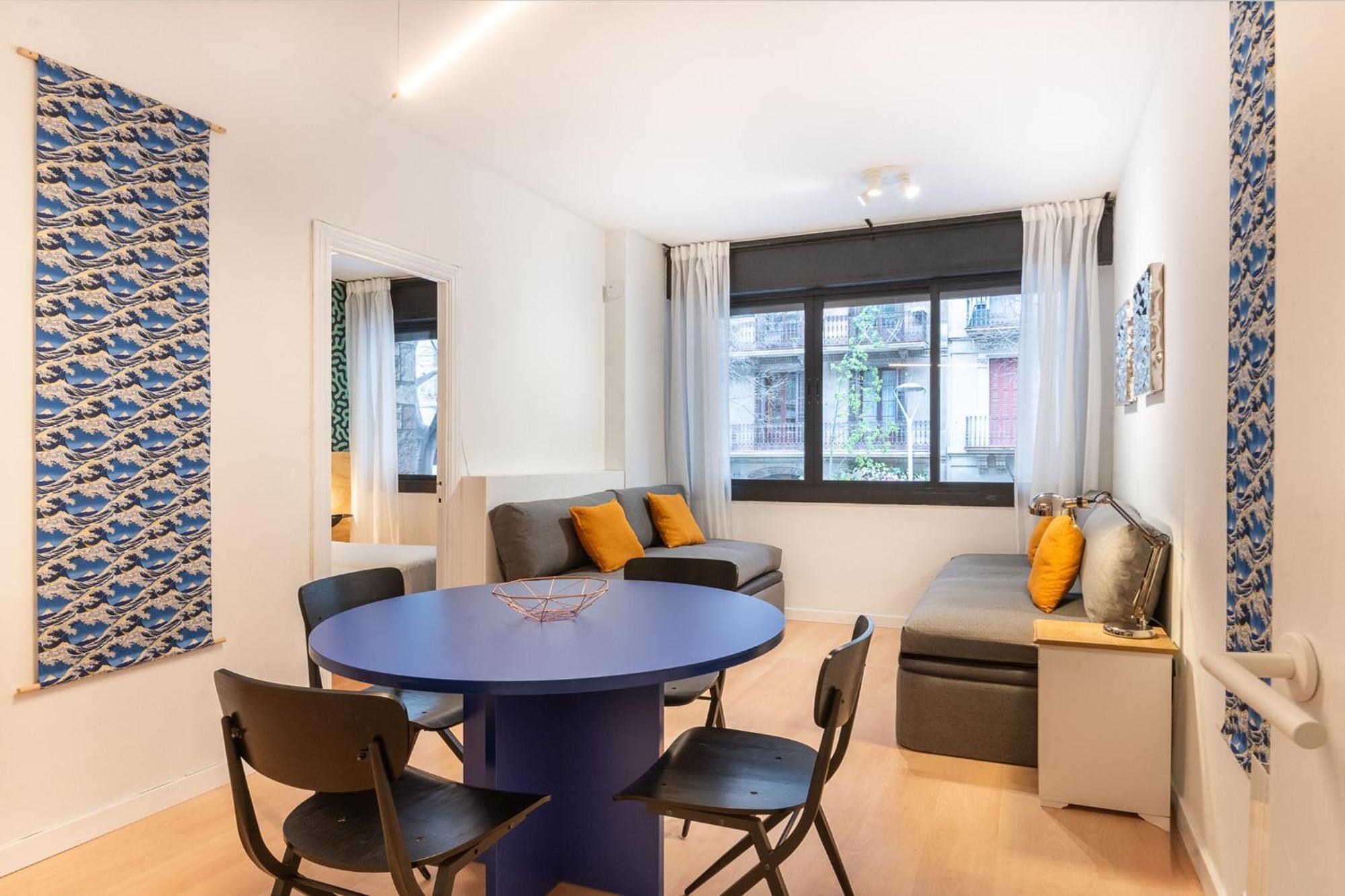 Spacious And Comfortable In The Center