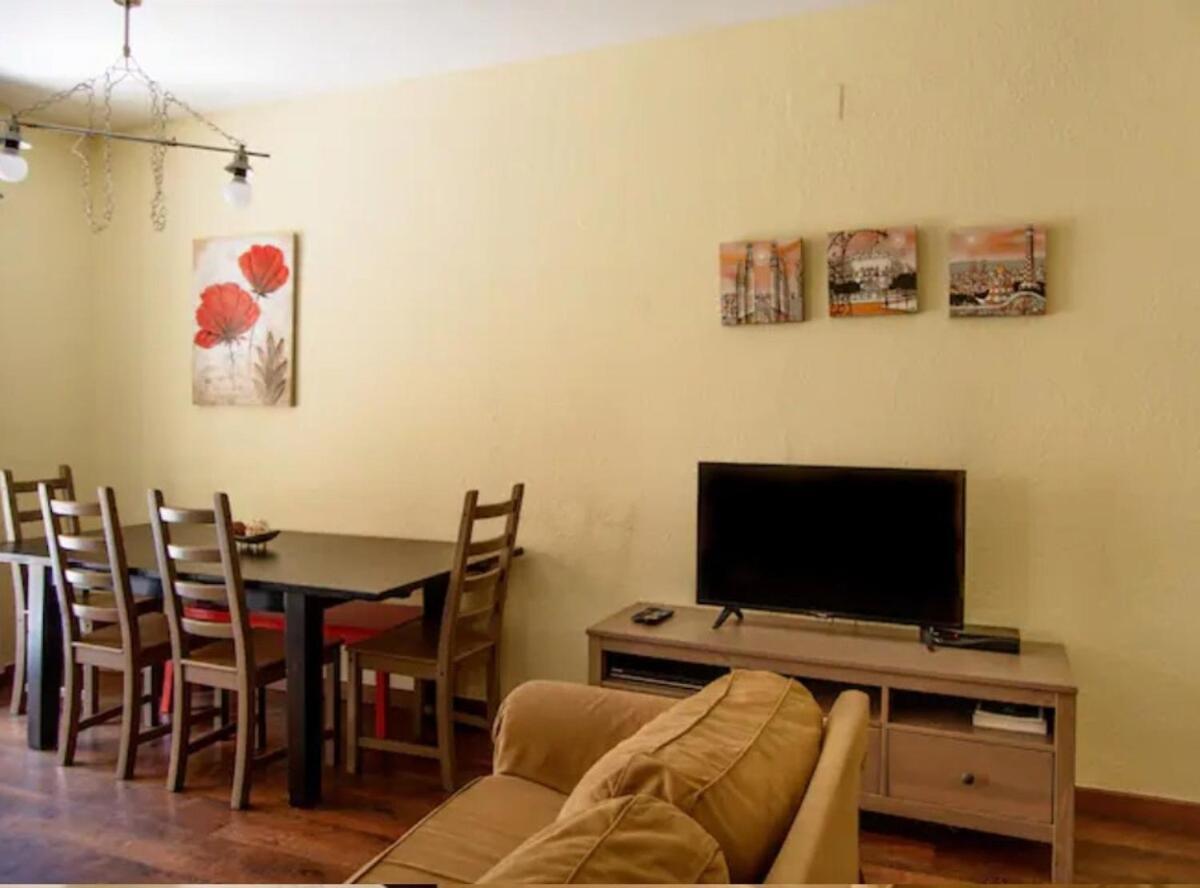 Ramblas Spacious & Design 4br Flat With Balcony 15m Ramblas Appartement Barcelone