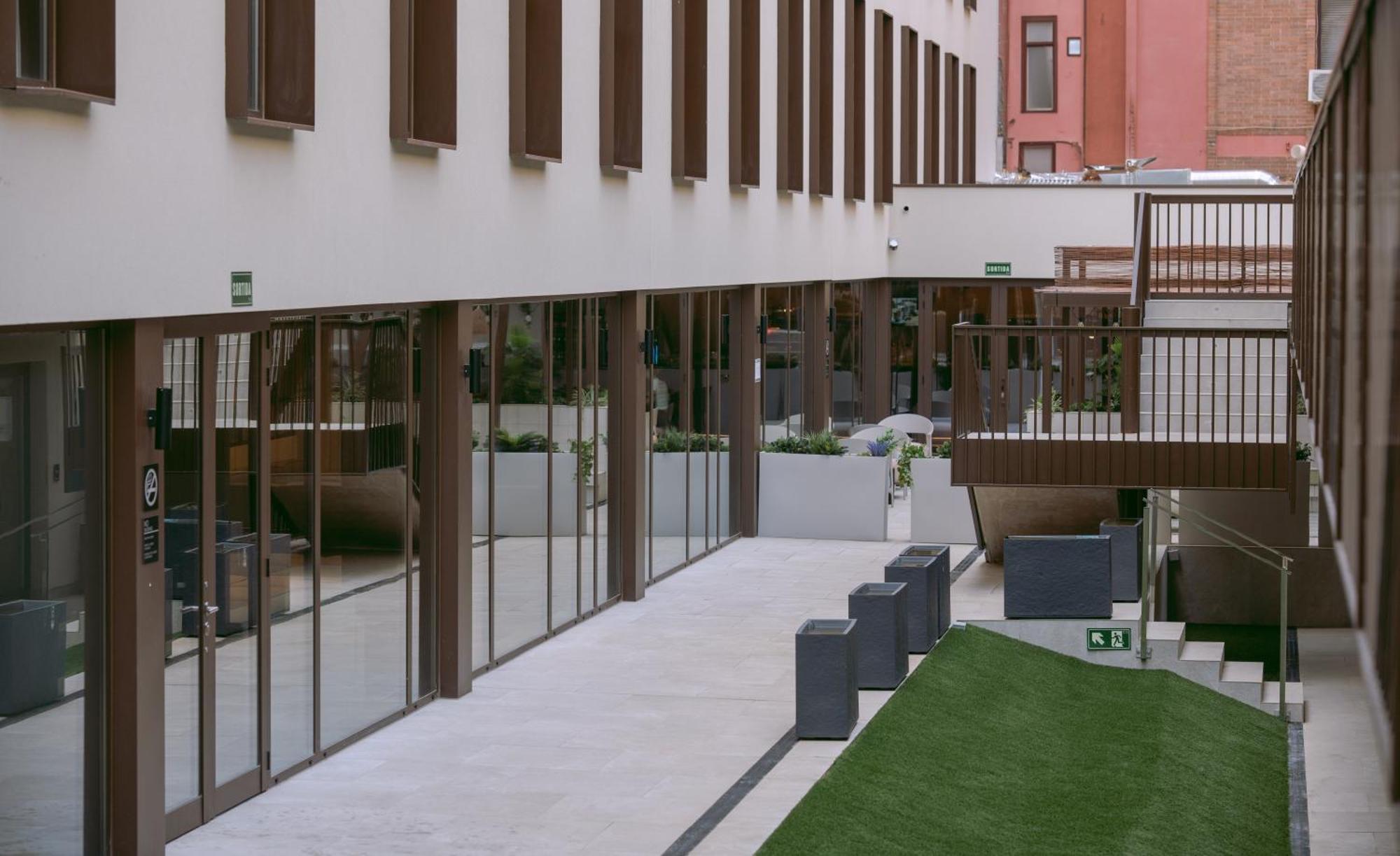 Blau Student Housing - Students Only Apartment Barcelona